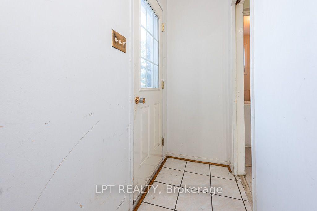 Photo 41 of 111 Dearbourne Boulevard, Brampton, Southgate — HOMEH