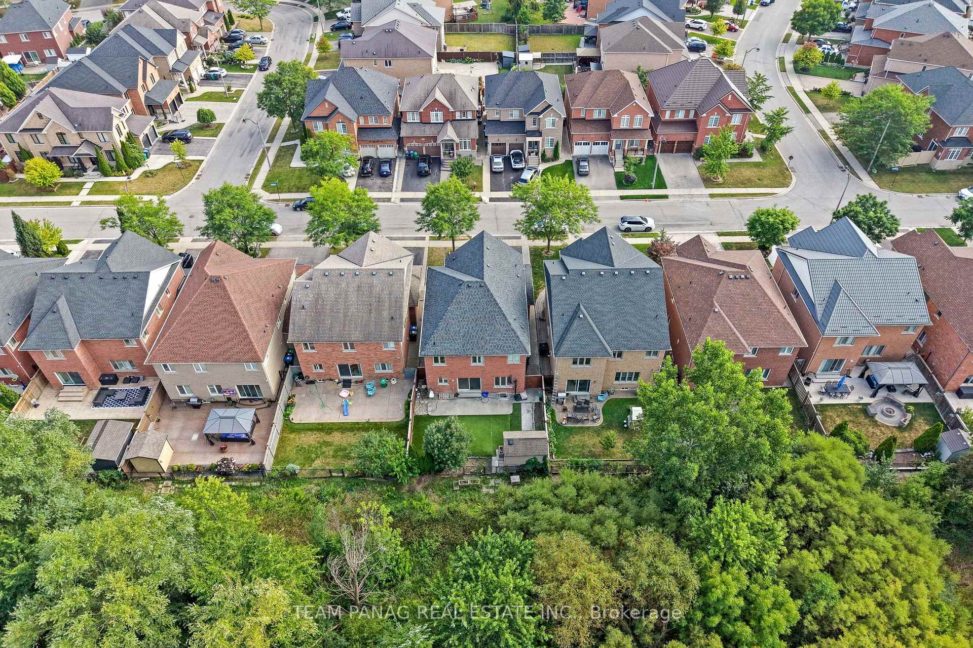 Photo 46 of 47 Sorbonne Drive, Brampton, Vales of Castlemore North — HOMEH
