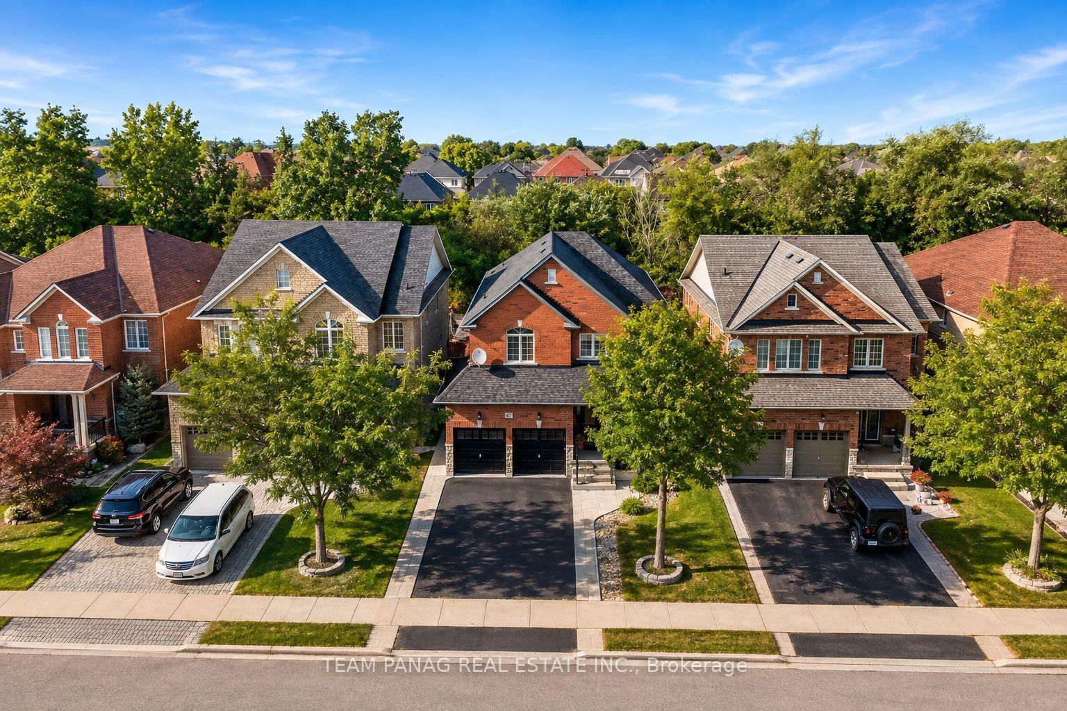 Photo 47 of 47 Sorbonne Drive, Brampton, Vales of Castlemore North — HOMEH