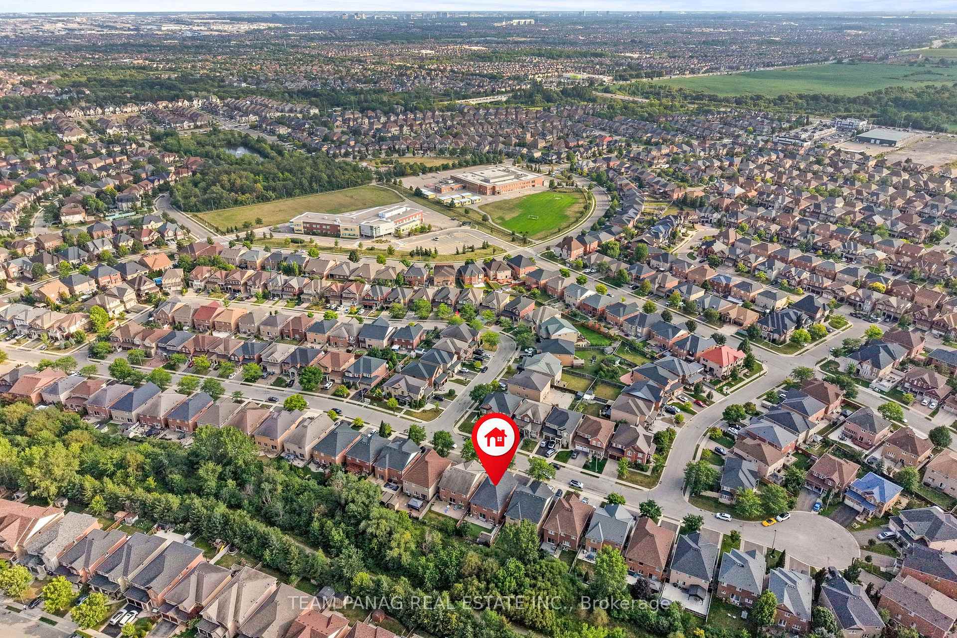 Photo 49 of 47 Sorbonne Drive, Brampton, Vales of Castlemore North — HOMEH