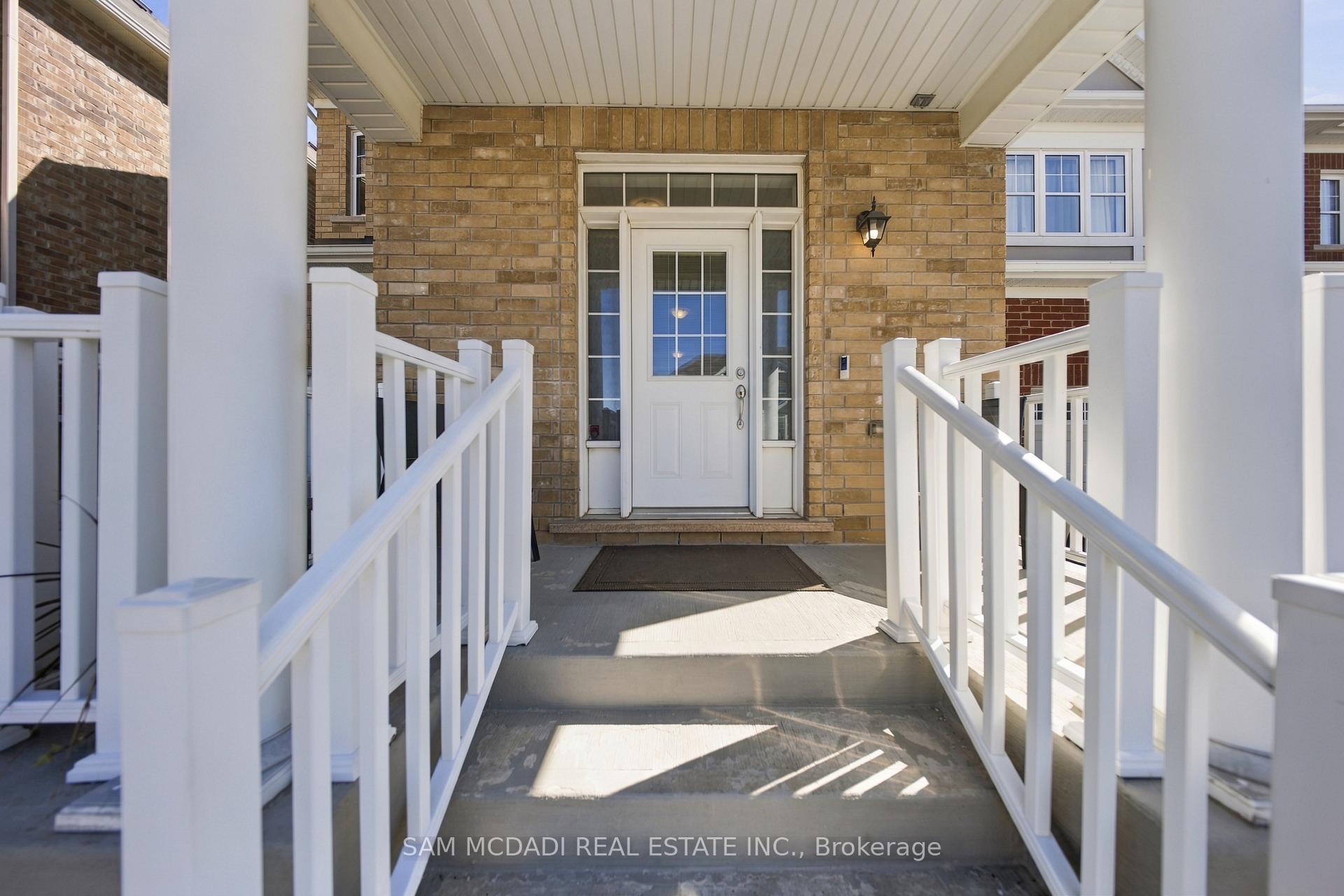 Photo 2 of 8 Celano Drive, Hamilton, Waterdown — HOMEH