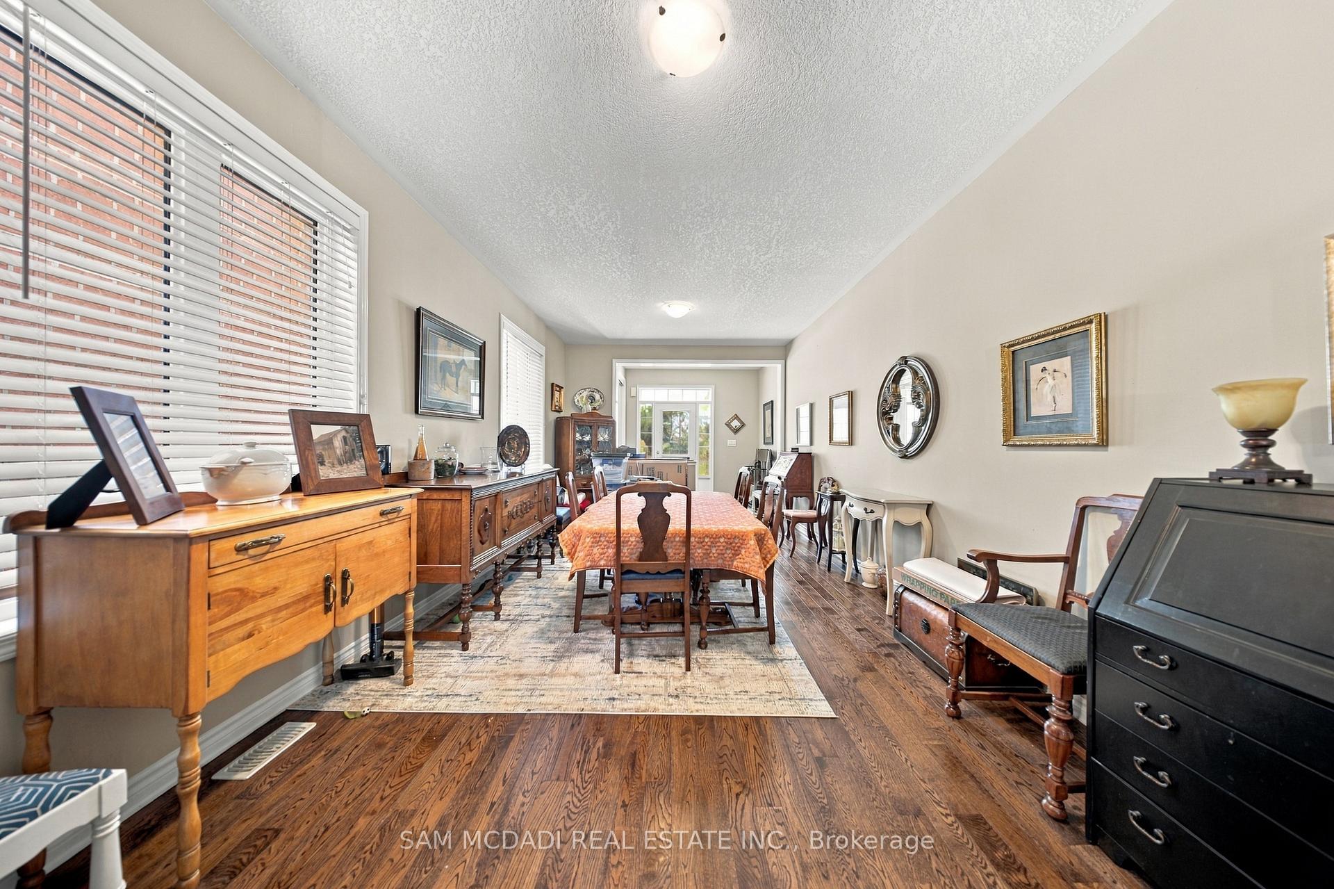 Photo 5 of 8 Celano Drive, Hamilton, Waterdown — HOMEH