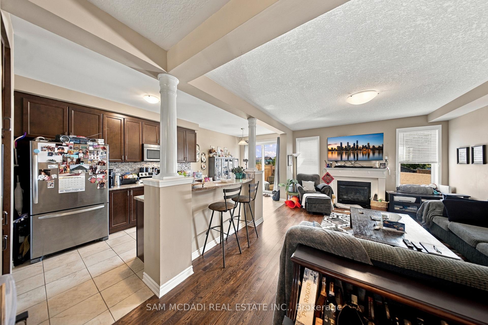 Photo 7 of 8 Celano Drive, Hamilton, Waterdown — HOMEH