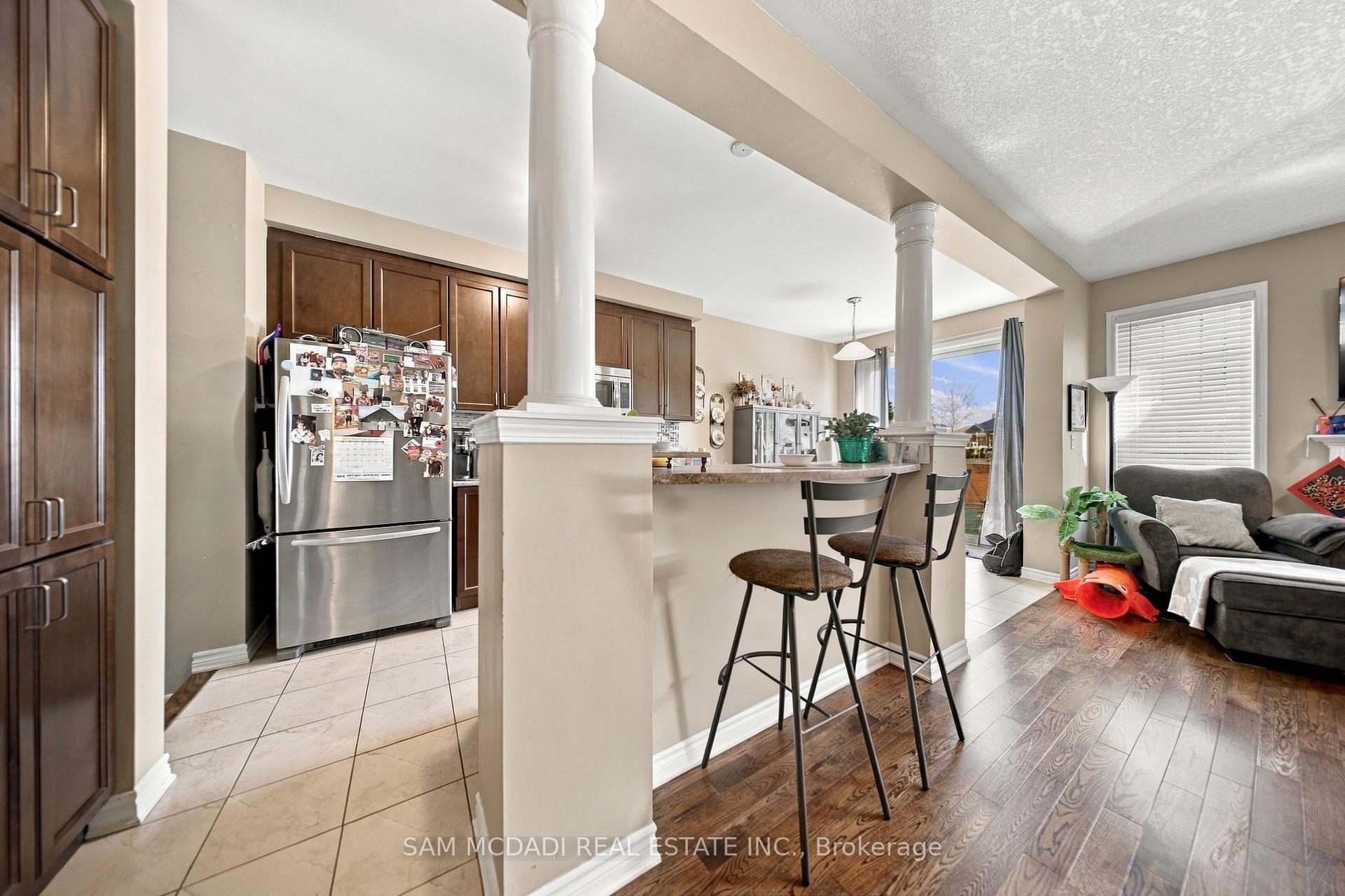 Photo 8 of 8 Celano Drive, Hamilton, Waterdown — HOMEH