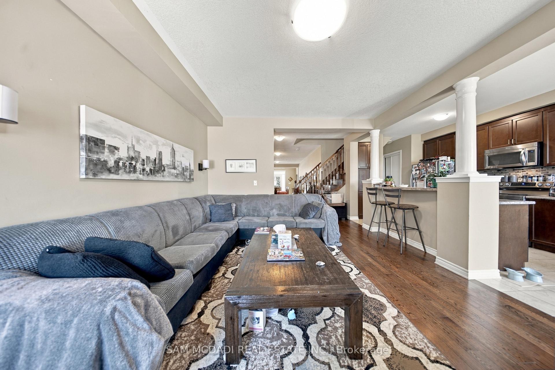 Photo 15 of 8 Celano Drive, Hamilton, Waterdown — HOMEH