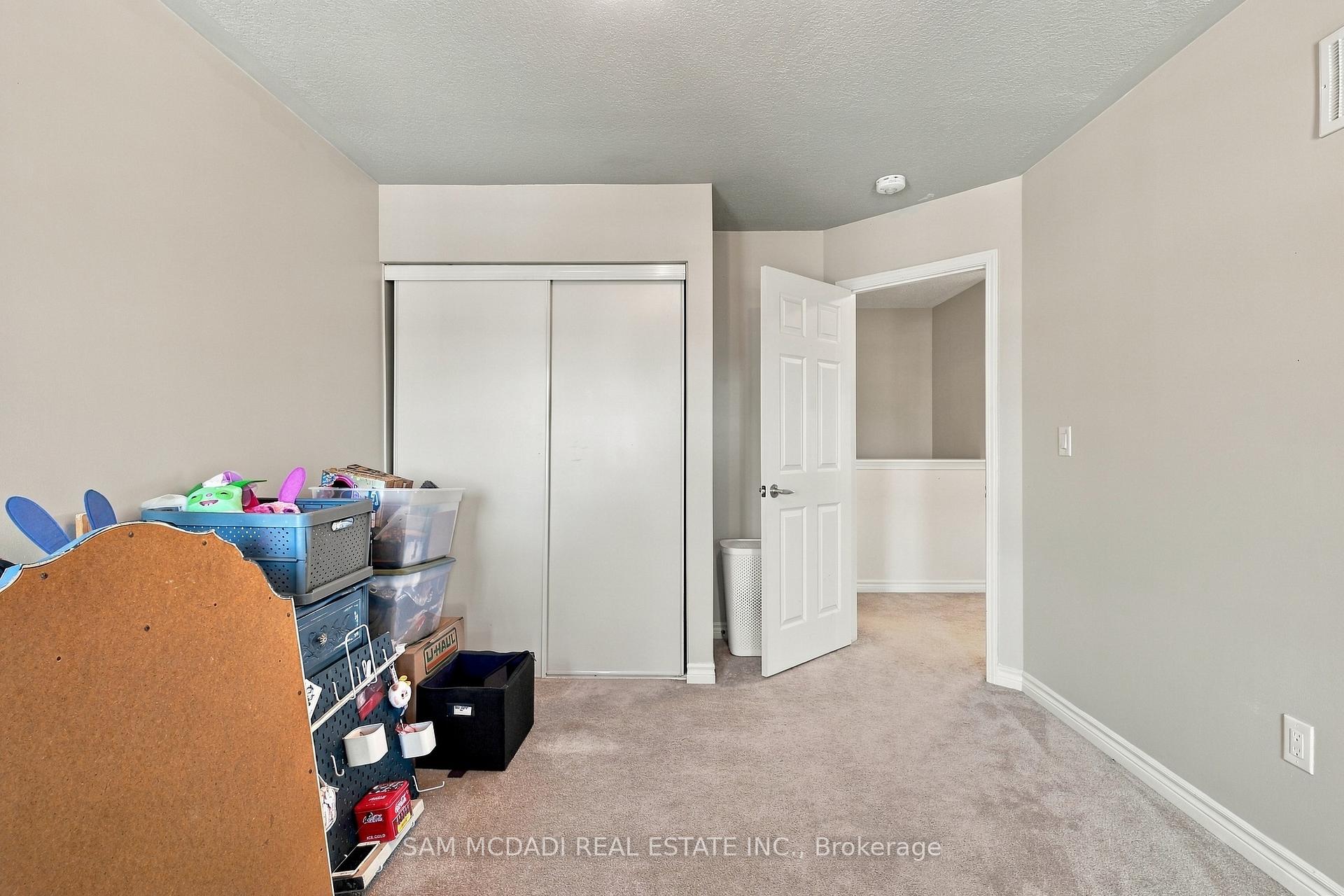 Photo 23 of 8 Celano Drive, Hamilton, Waterdown — HOMEH