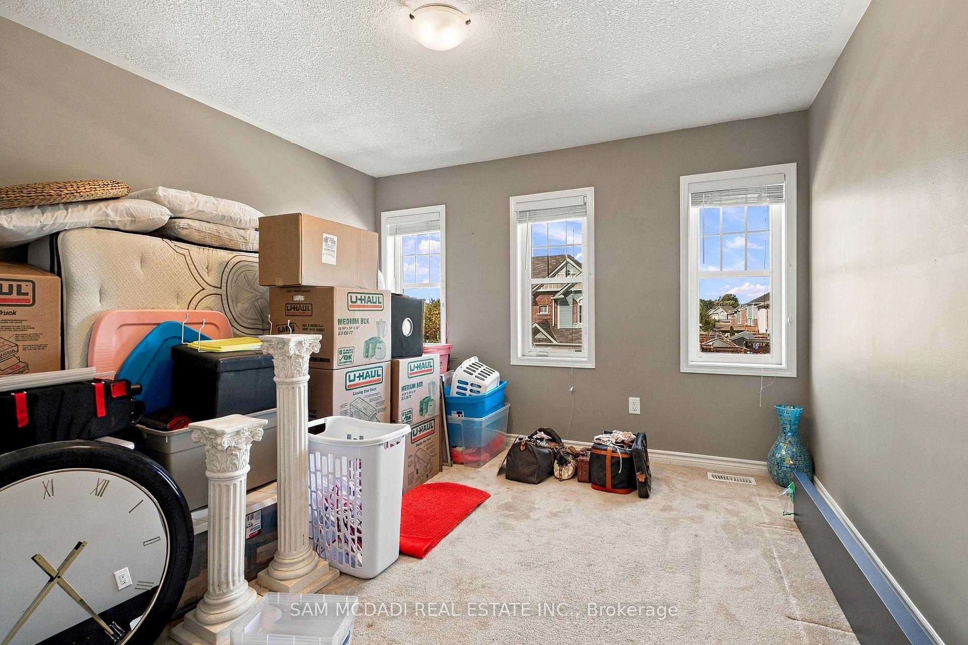Photo 24 of 8 Celano Drive, Hamilton, Waterdown — HOMEH
