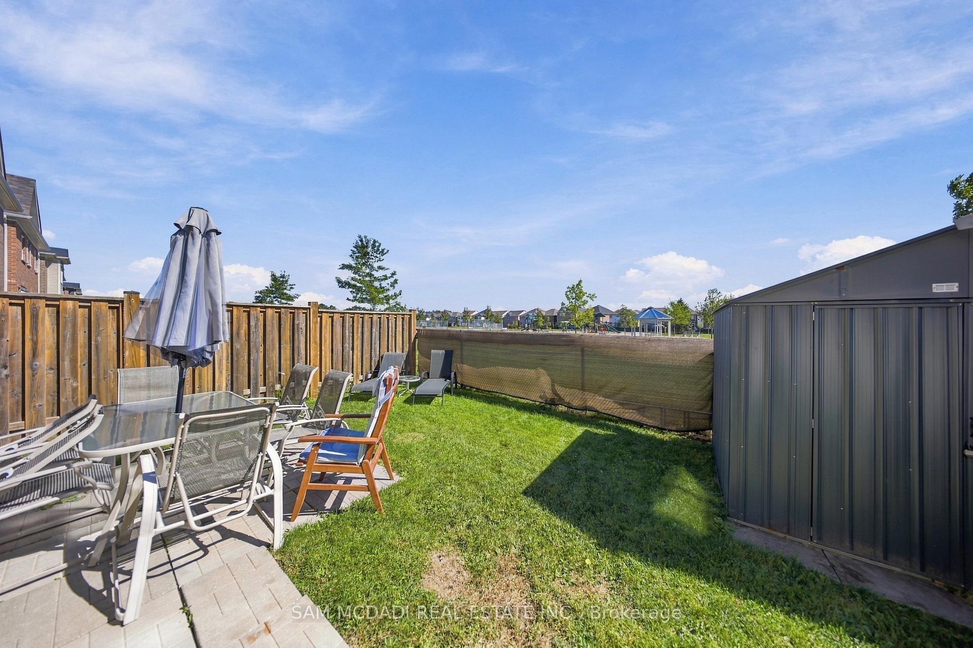 Photo 30 of 8 Celano Drive, Hamilton, Waterdown — HOMEH