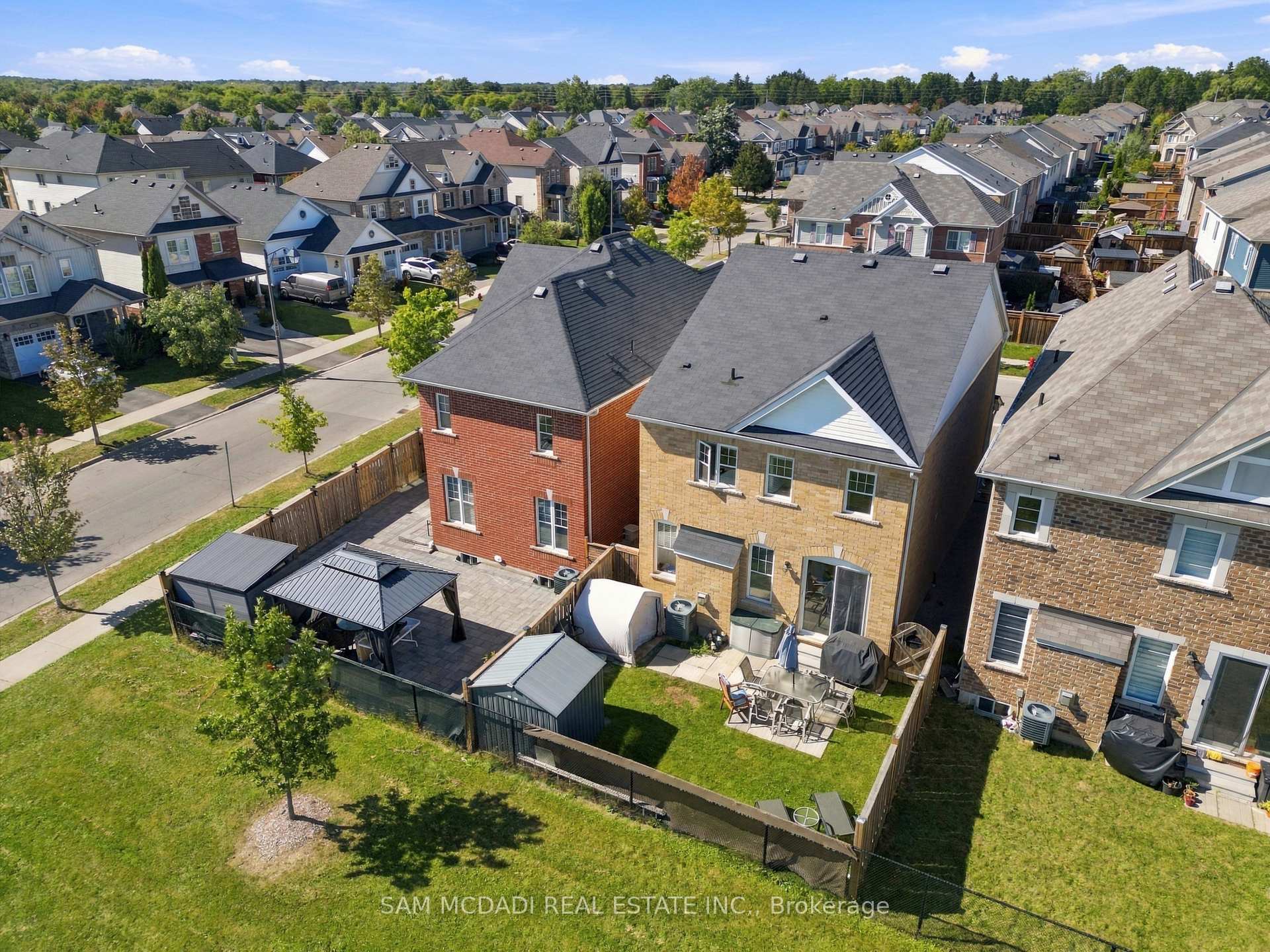 Photo 31 of 8 Celano Drive, Hamilton, Waterdown — HOMEH