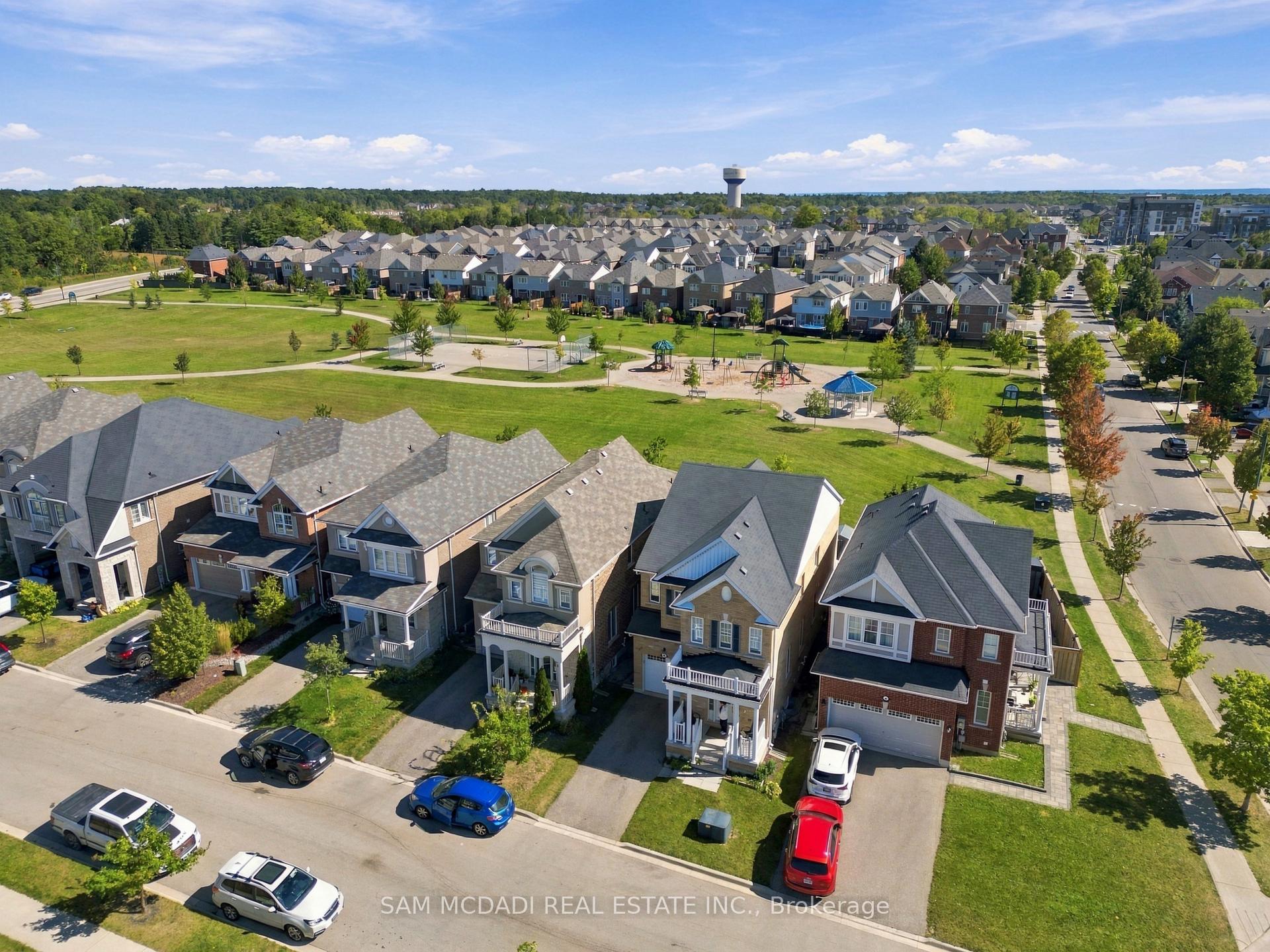 Photo 33 of 8 Celano Drive, Hamilton, Waterdown — HOMEH