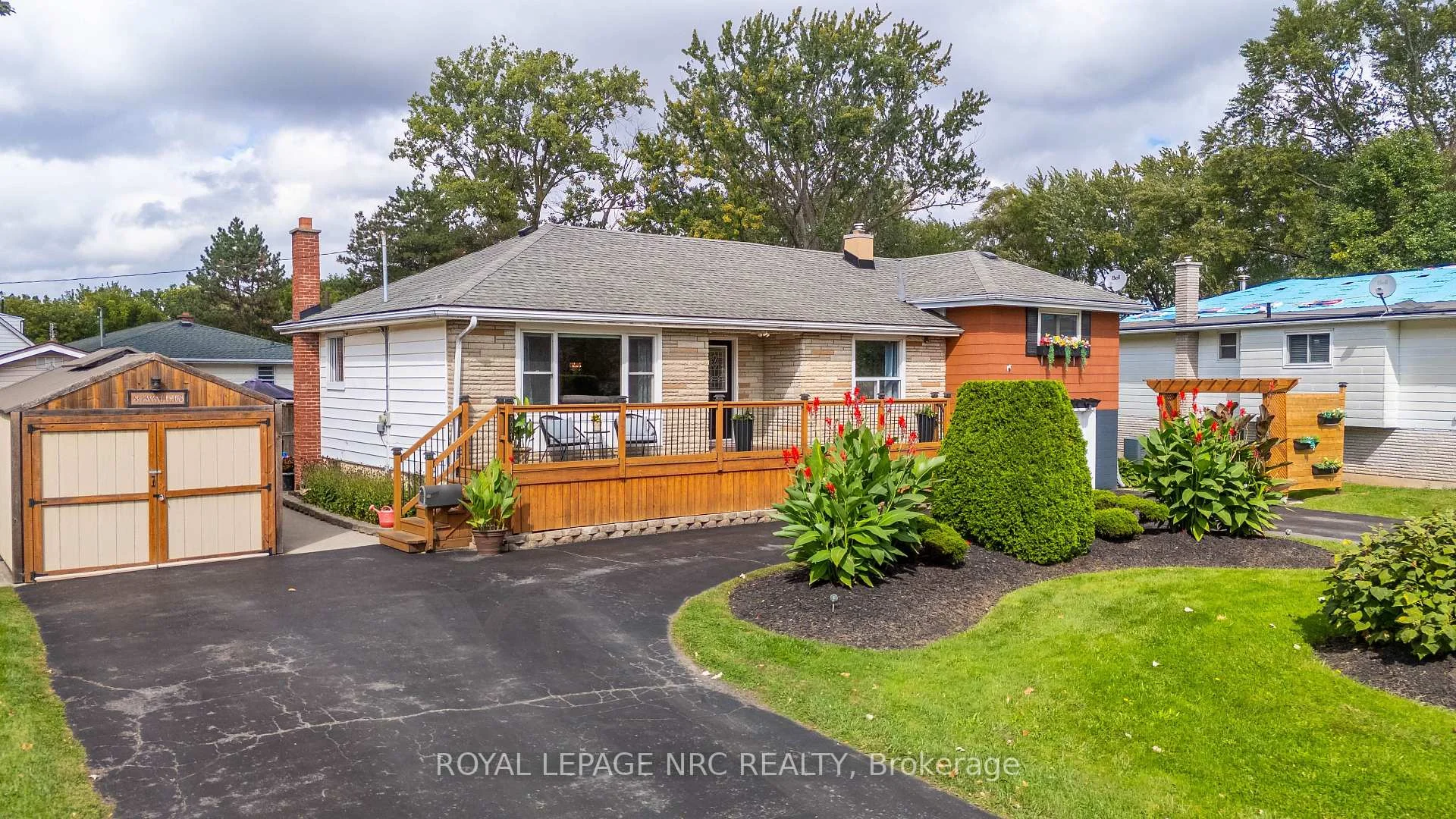 Photo 7 of 8031 Watson Street, Niagara Falls, Ascot — HOMEH