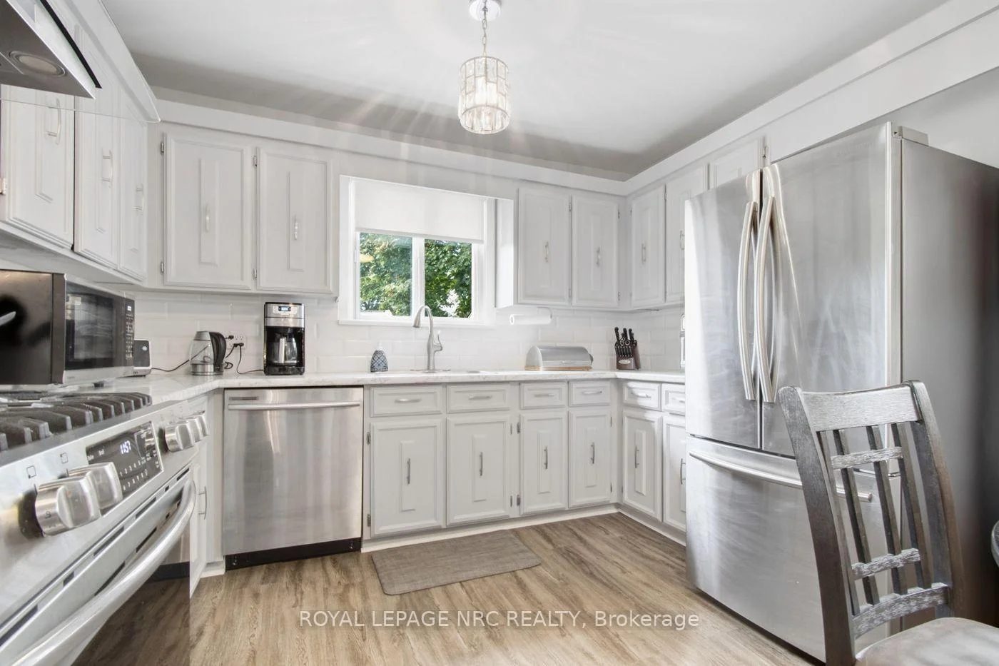 Photo 23 of 8031 Watson Street, Niagara Falls, Ascot — HOMEH