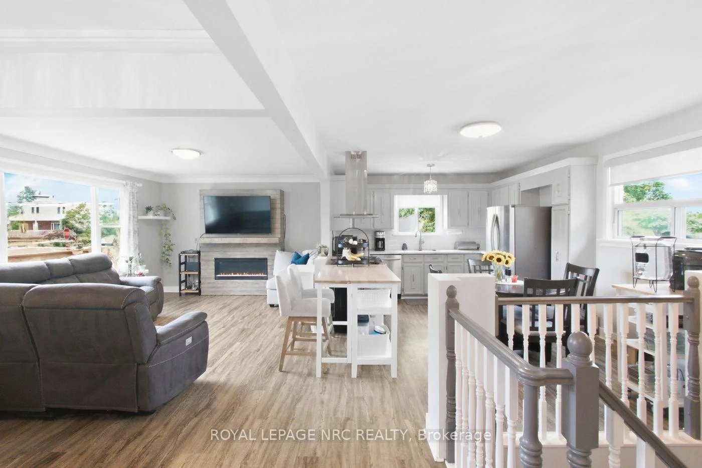 Photo 30 of 8031 Watson Street, Niagara Falls, Ascot — HOMEH