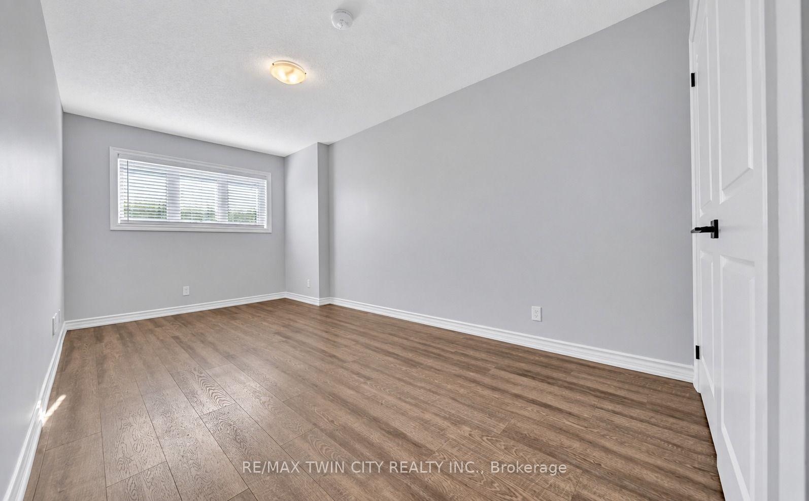 Photo 8 of Unit 11, 235 Chapel Hill Drive, Kitchener, Doon South — HOMEH