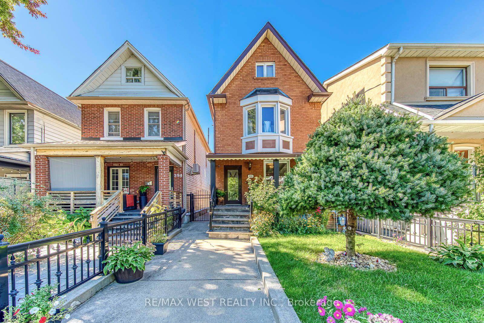 Photo 2 of 369 Bartlett Avenue N, Toronto, Dovercourt-Wallace Emerson-Junction — HOMEH