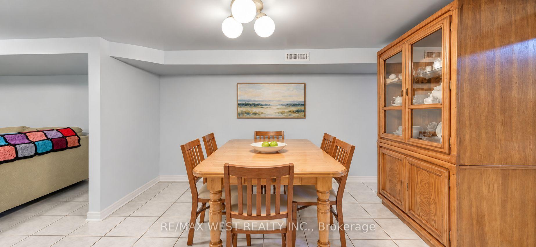 Photo 40 of 369 Bartlett Avenue N, Toronto, Dovercourt-Wallace Emerson-Junction — HOMEH