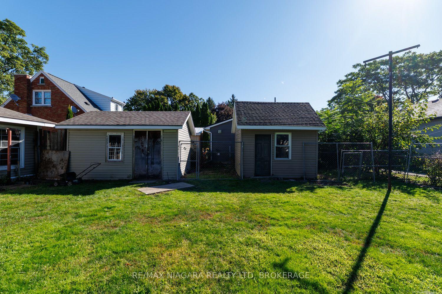 Photo 6 of 6424 Corwin Crescent, Niagara Falls, Dorchester — HOMEH