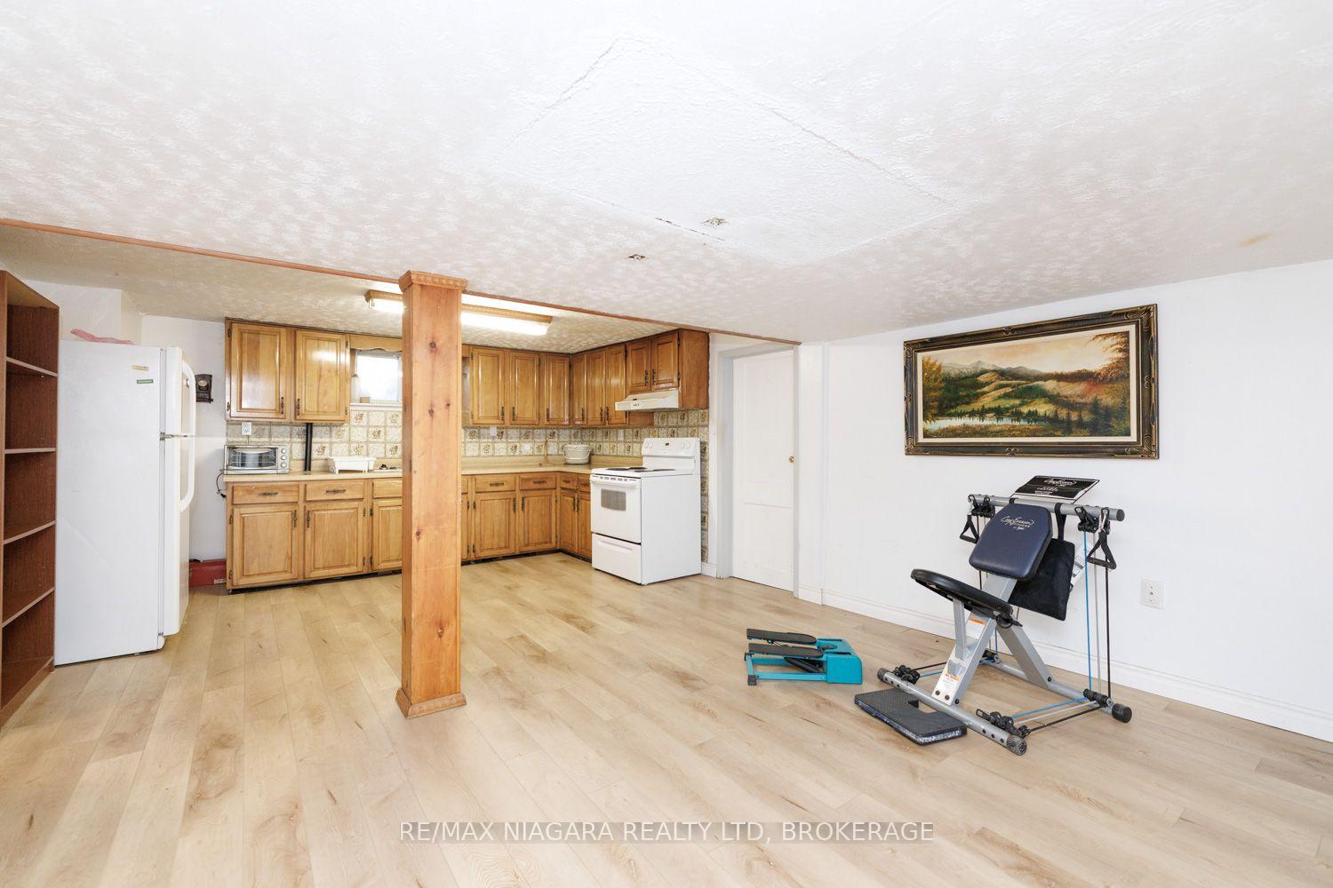 Photo 30 of 6424 Corwin Crescent, Niagara Falls, Dorchester — HOMEH