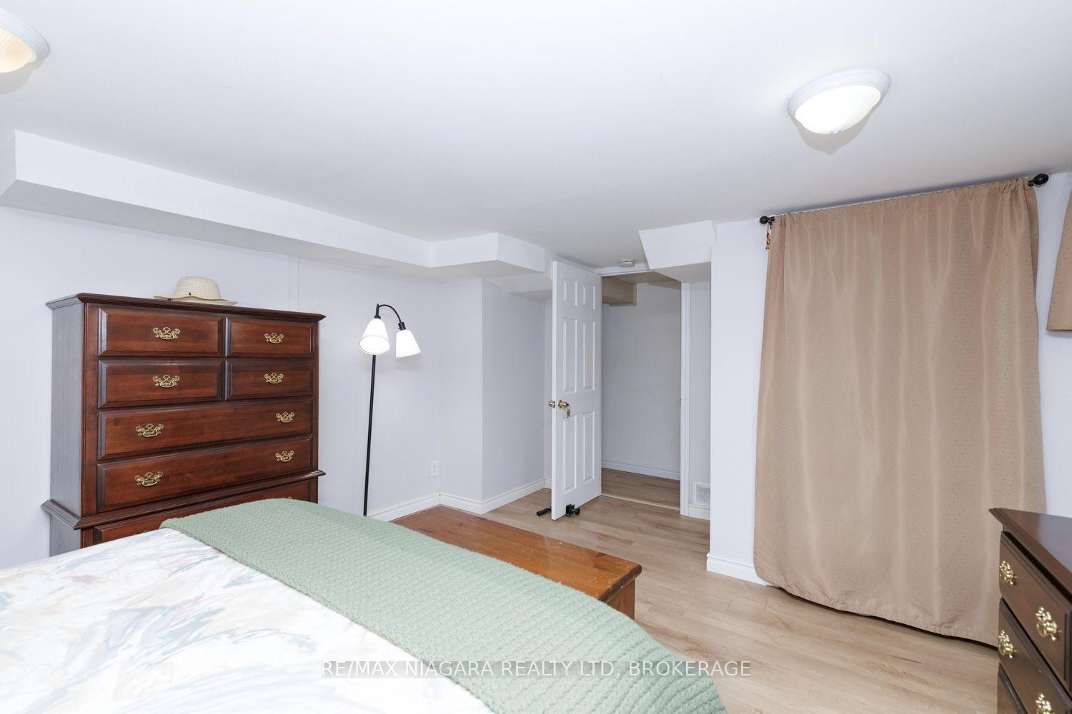 Photo 34 of 6424 Corwin Crescent, Niagara Falls, Dorchester — HOMEH