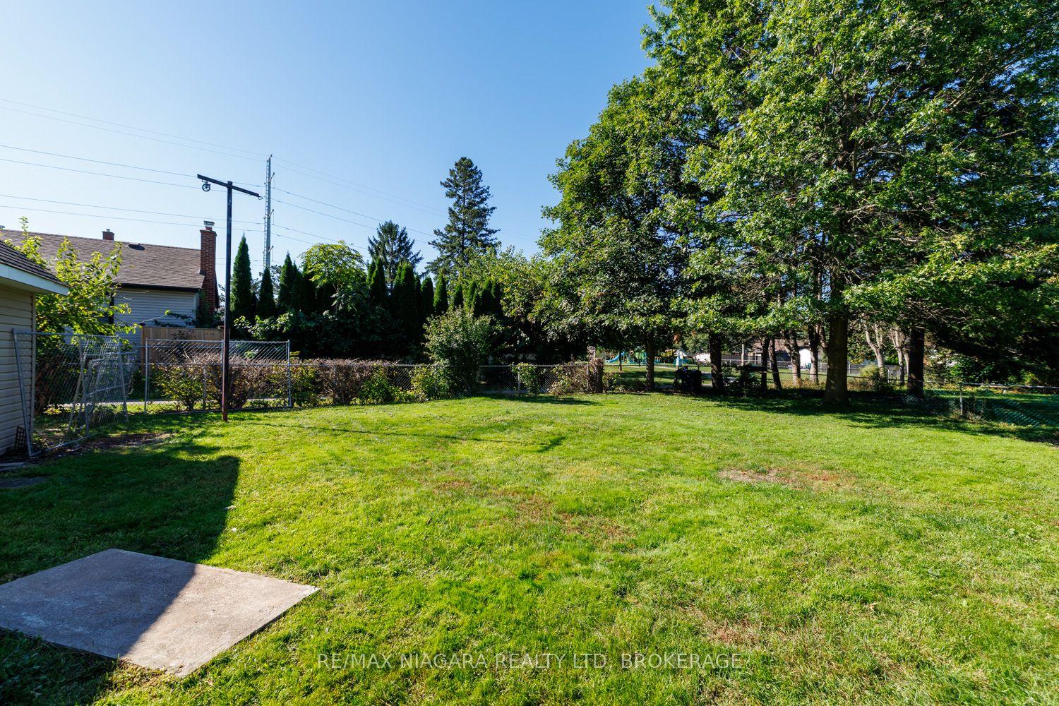 Photo 37 of 6424 Corwin Crescent, Niagara Falls, Dorchester — HOMEH
