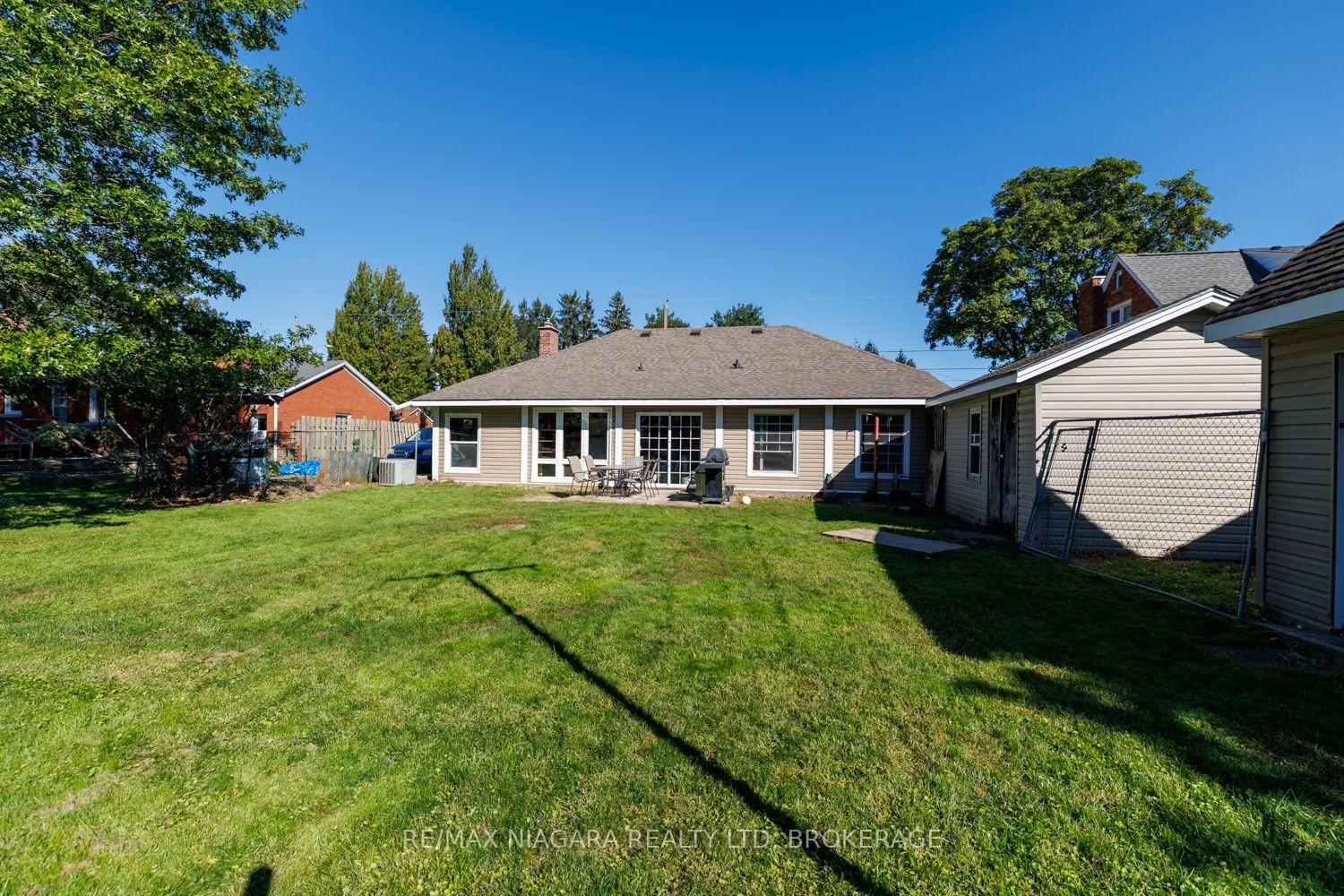 Photo 38 of 6424 Corwin Crescent, Niagara Falls, Dorchester — HOMEH