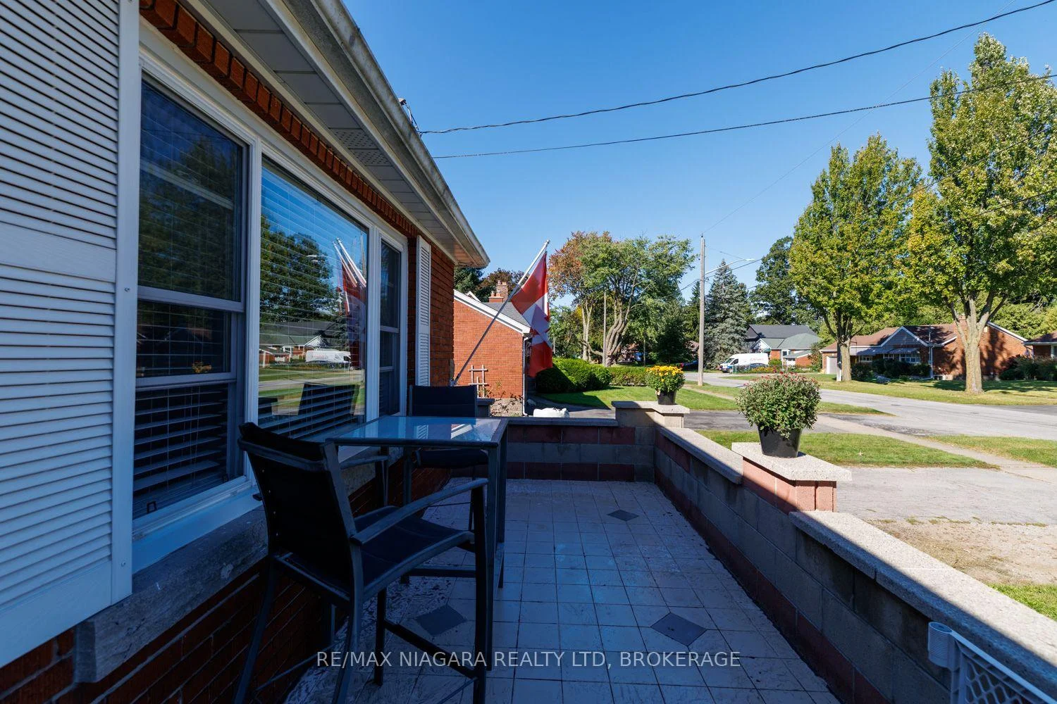 Photo 4 of 6424 Corwin Crescent, Niagara Falls, Dorchester — HOMEH