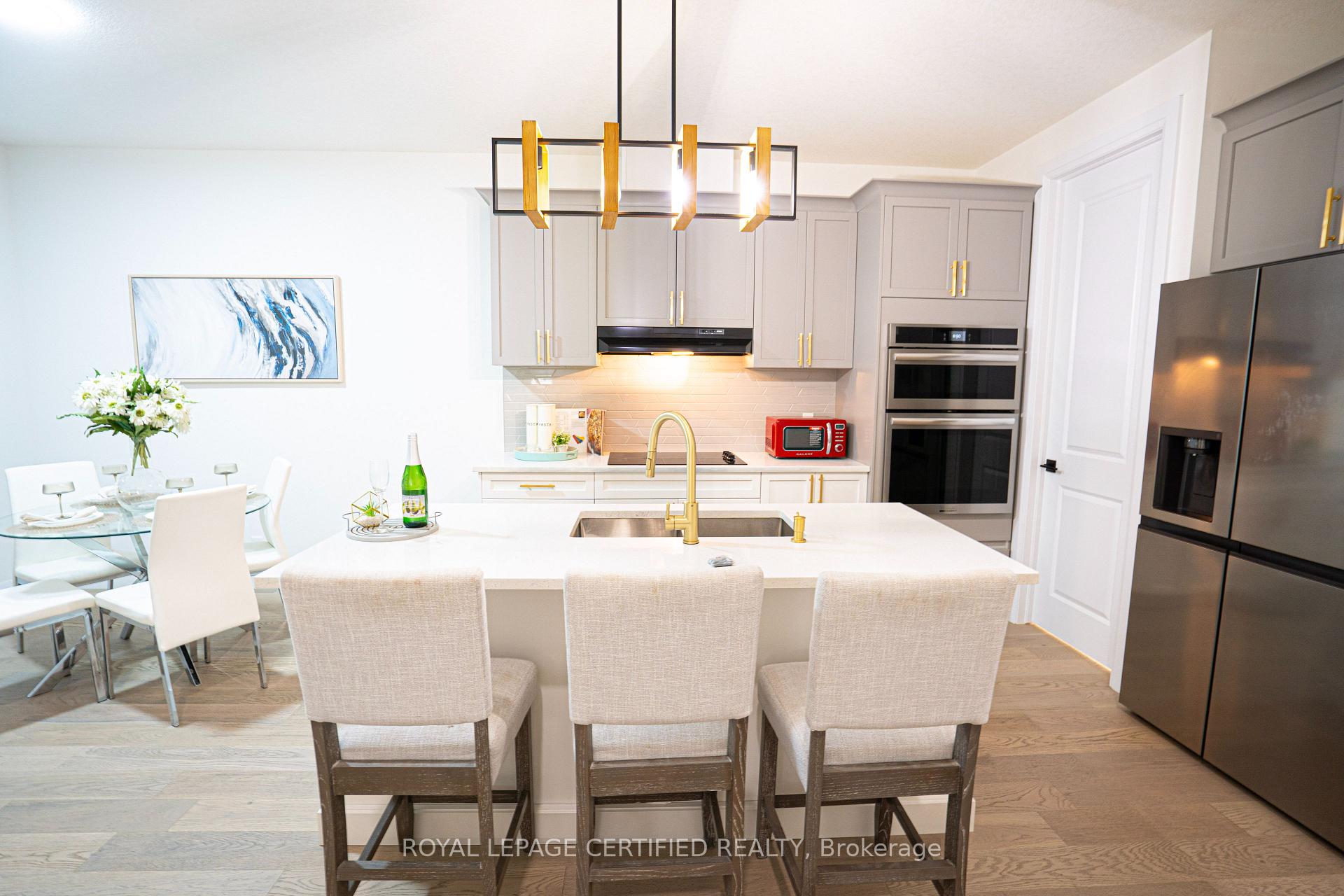 Photo 10 of Unit 10, 242 Mount Pleasant Street, Brantford, Empire South — HOMEH