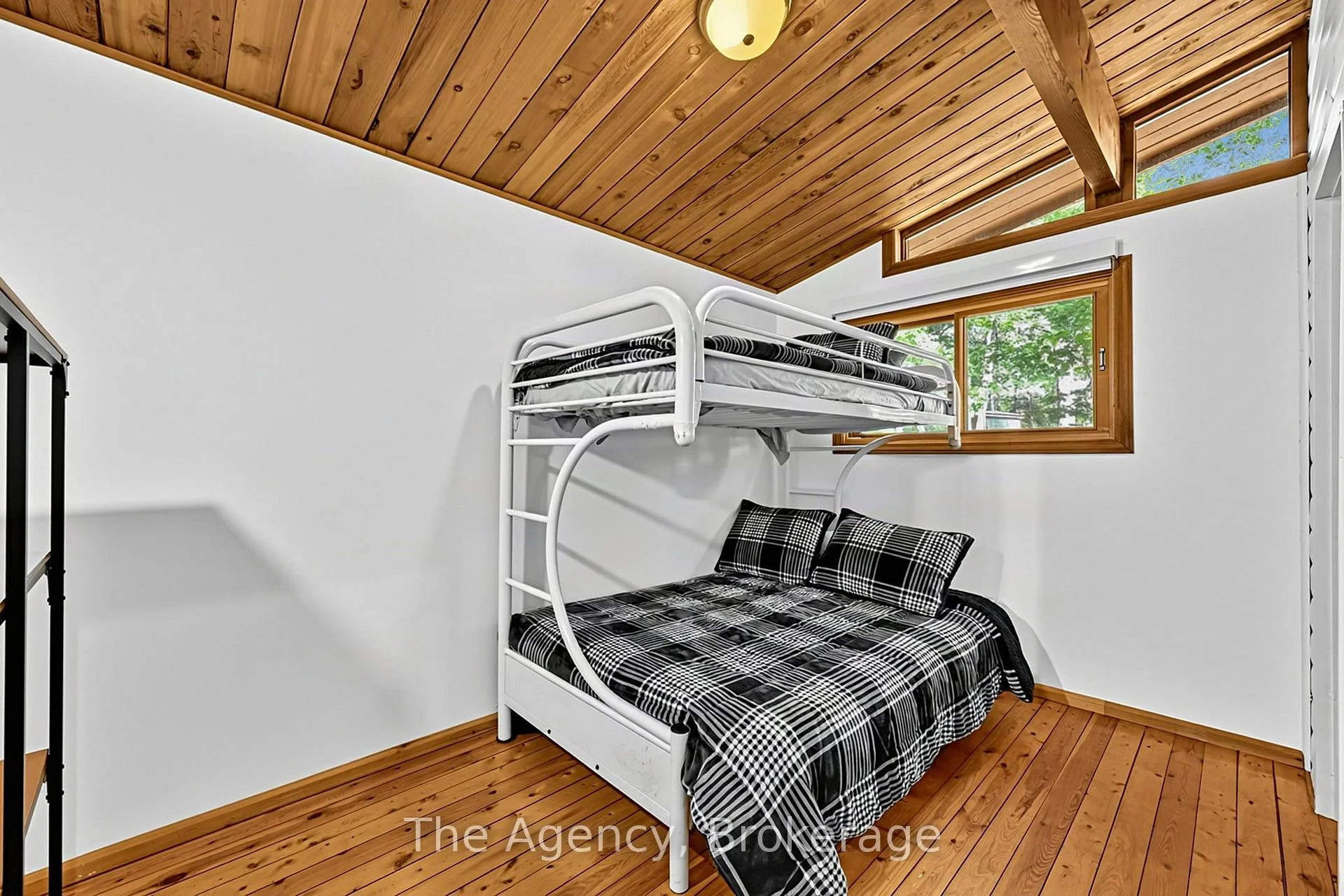 Photo 30 of 1145 North Morrison Lake Road, Gravenhurst, Wood (Gravenhurst) — HOMEH