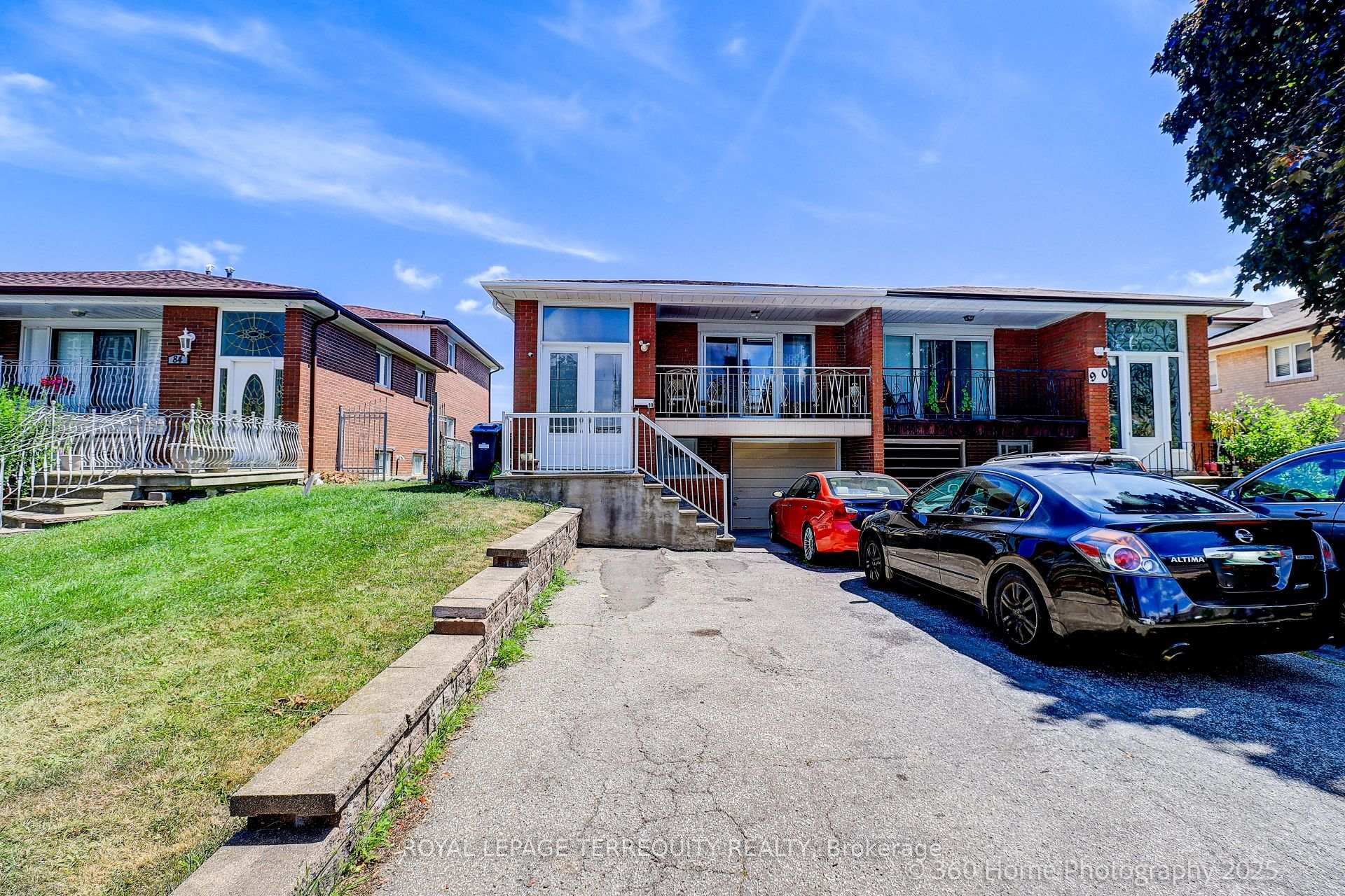 Photo of 88 Central Parkway W