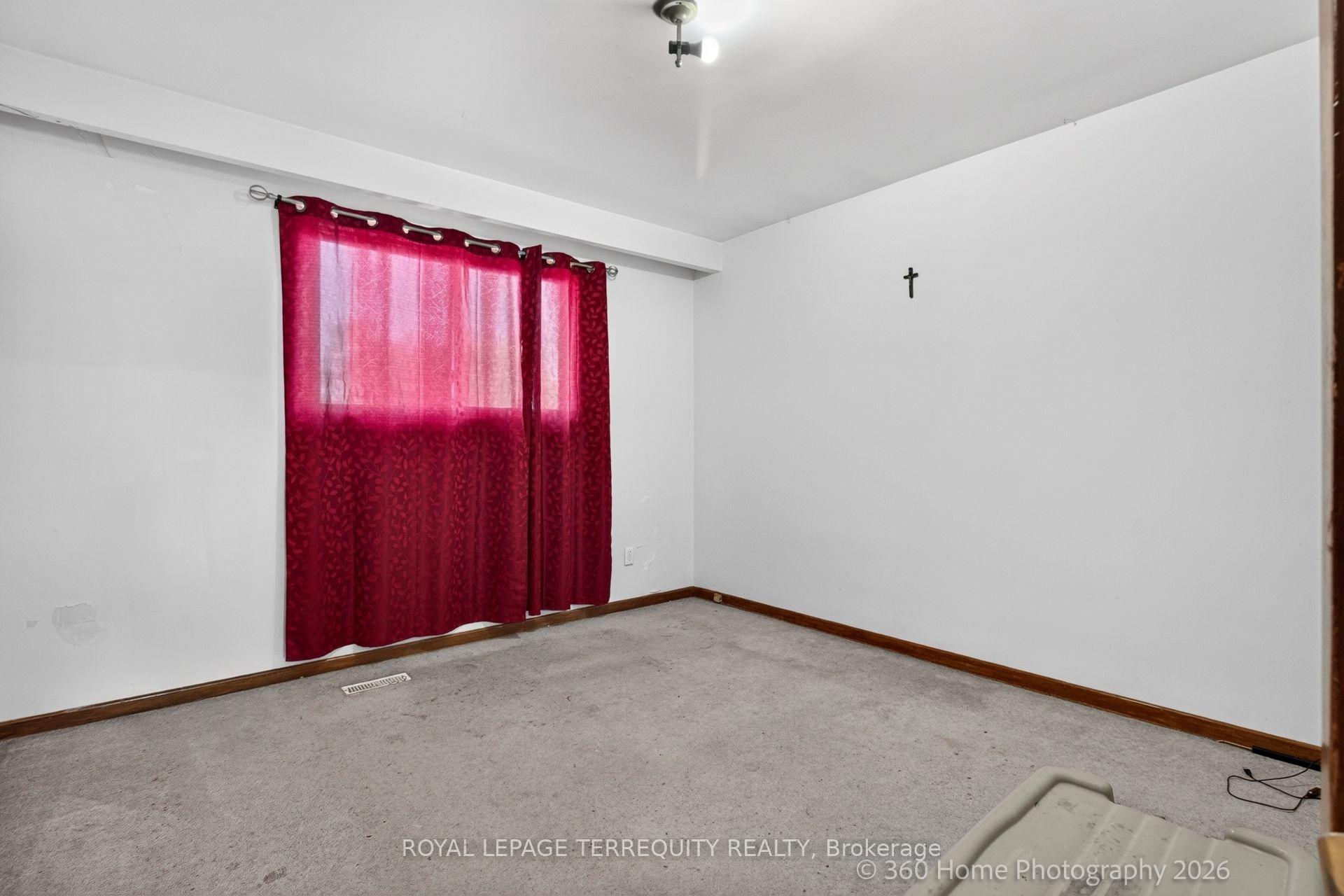 Photo 39 of 88 Central Parkway W, Mississauga, Fairview — HOMEH