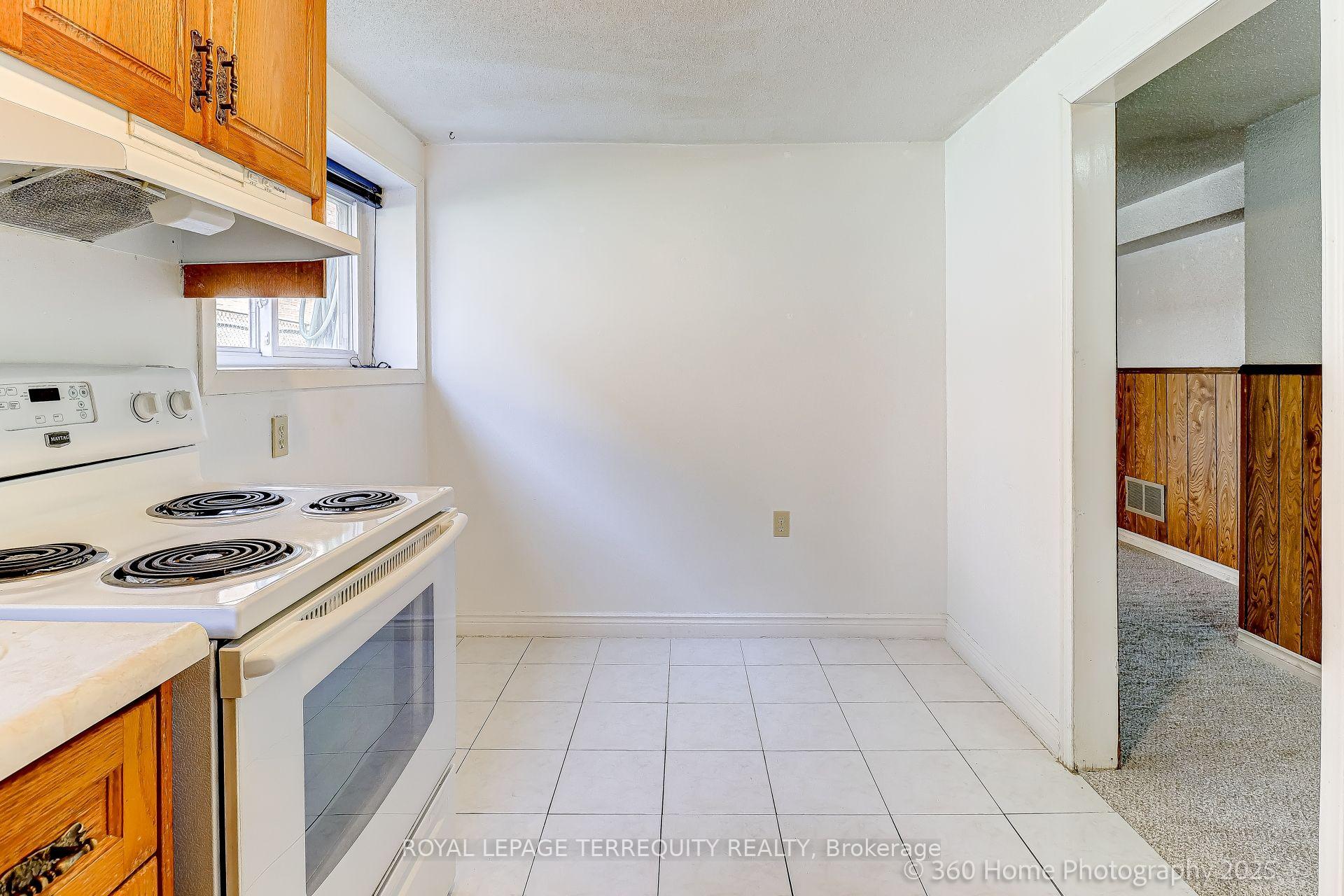 Photo 56 of 88 Central Parkway W, Mississauga, Fairview — HOMEH