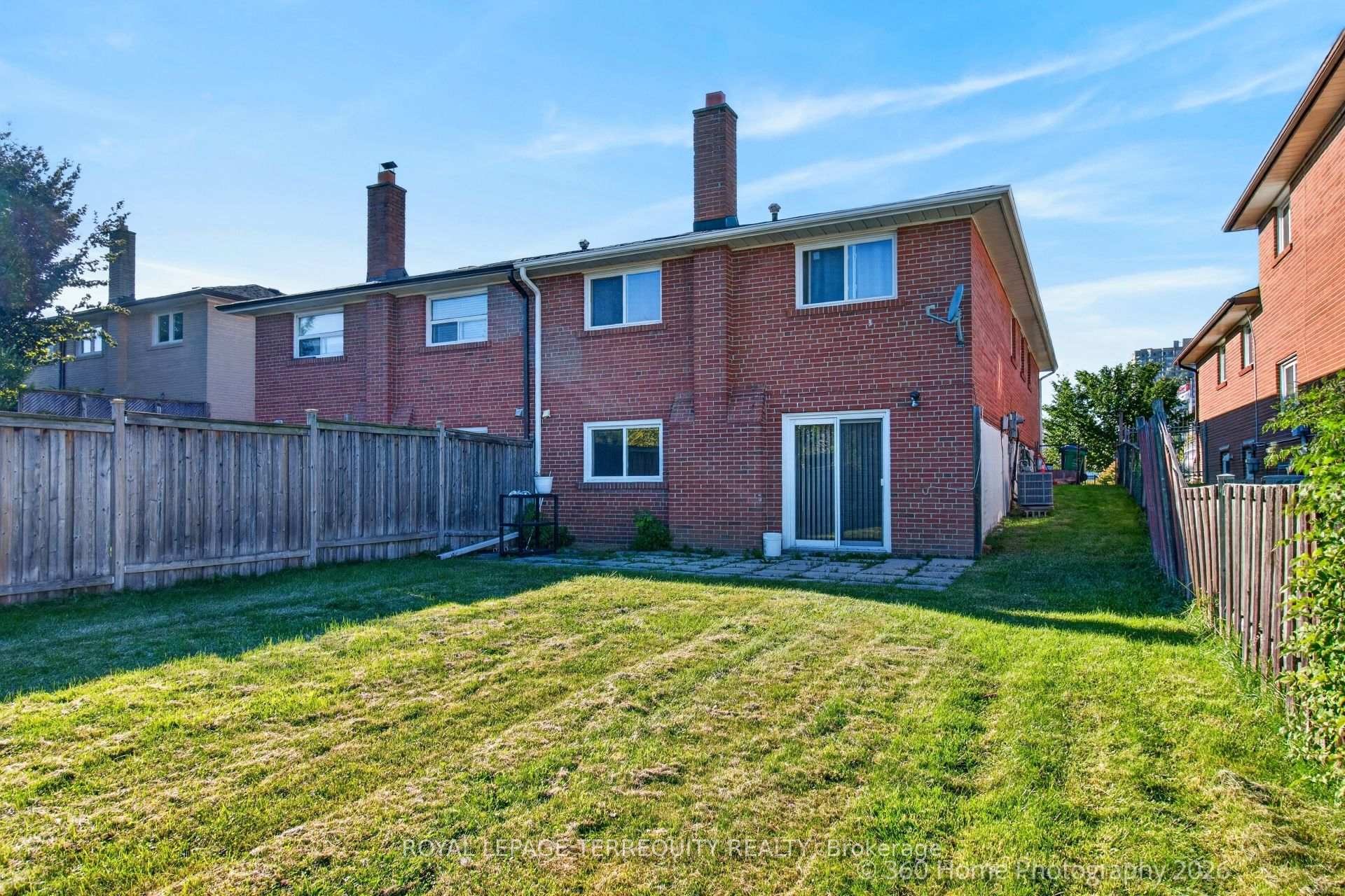 Photo 74 of 88 Central Parkway W, Mississauga, Fairview — HOMEH