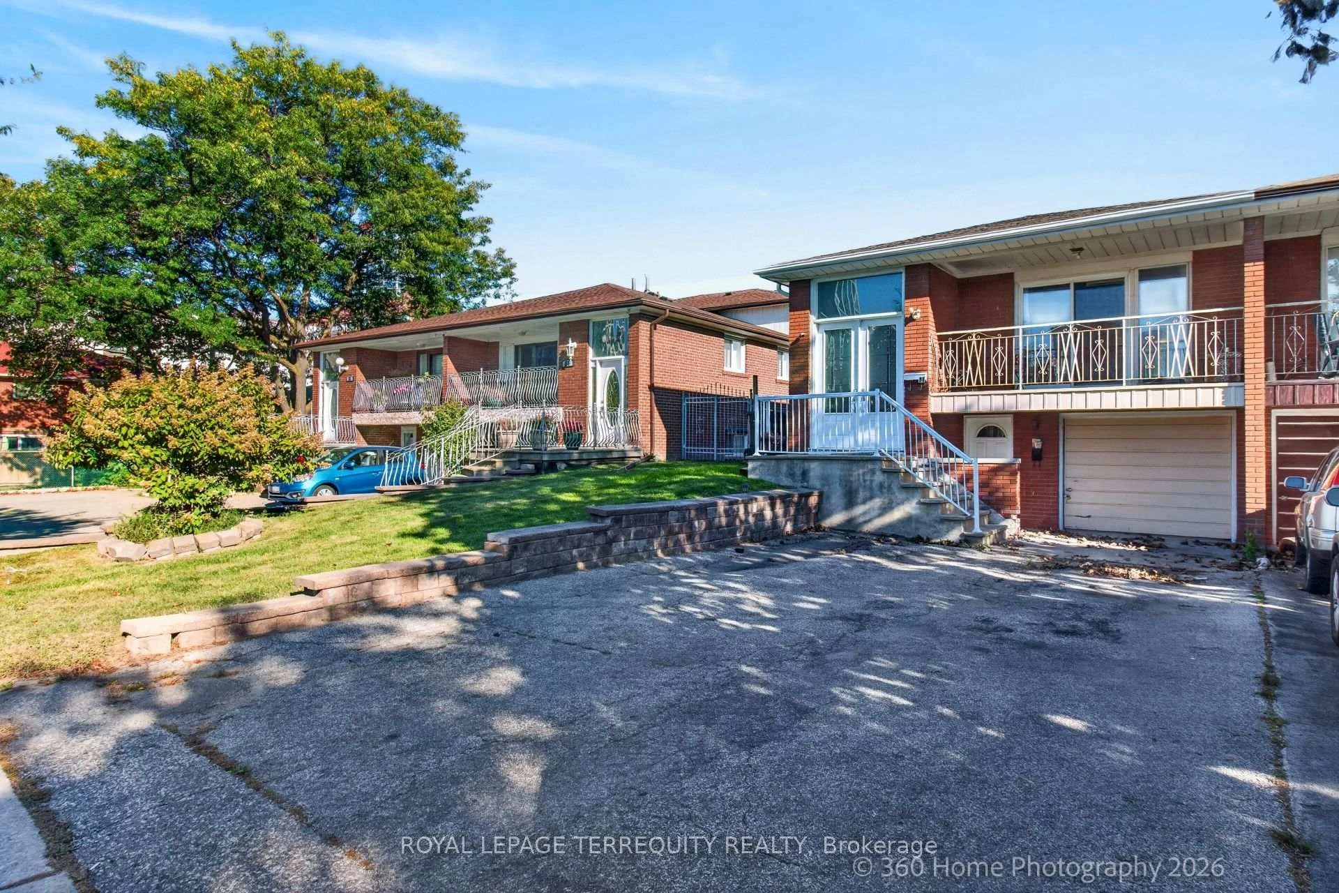 Photo 5 of 88 Central Parkway W, Mississauga, Fairview — HOMEH
