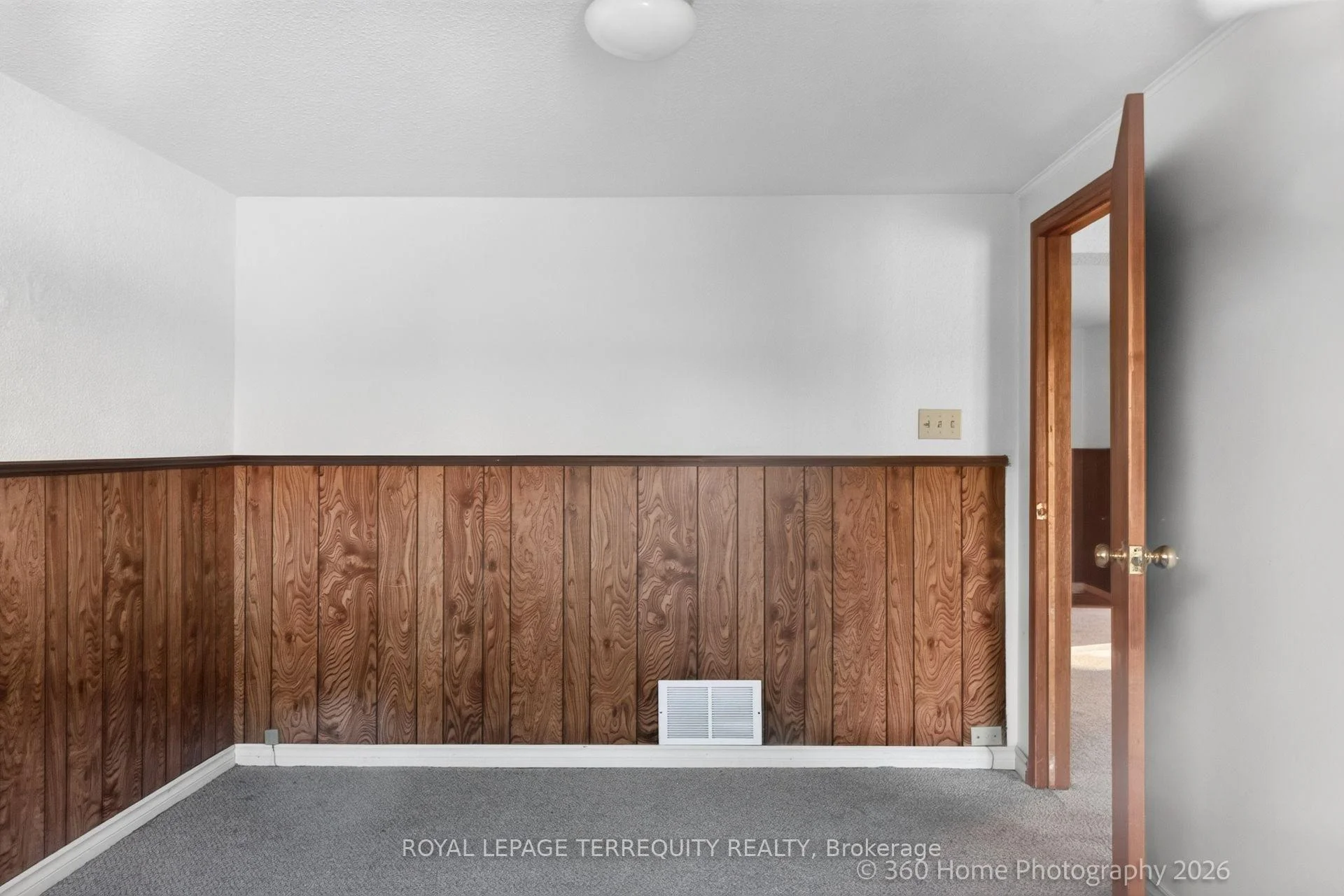 Photo 43 of 88 Central Parkway W, Mississauga, Fairview — HOMEH
