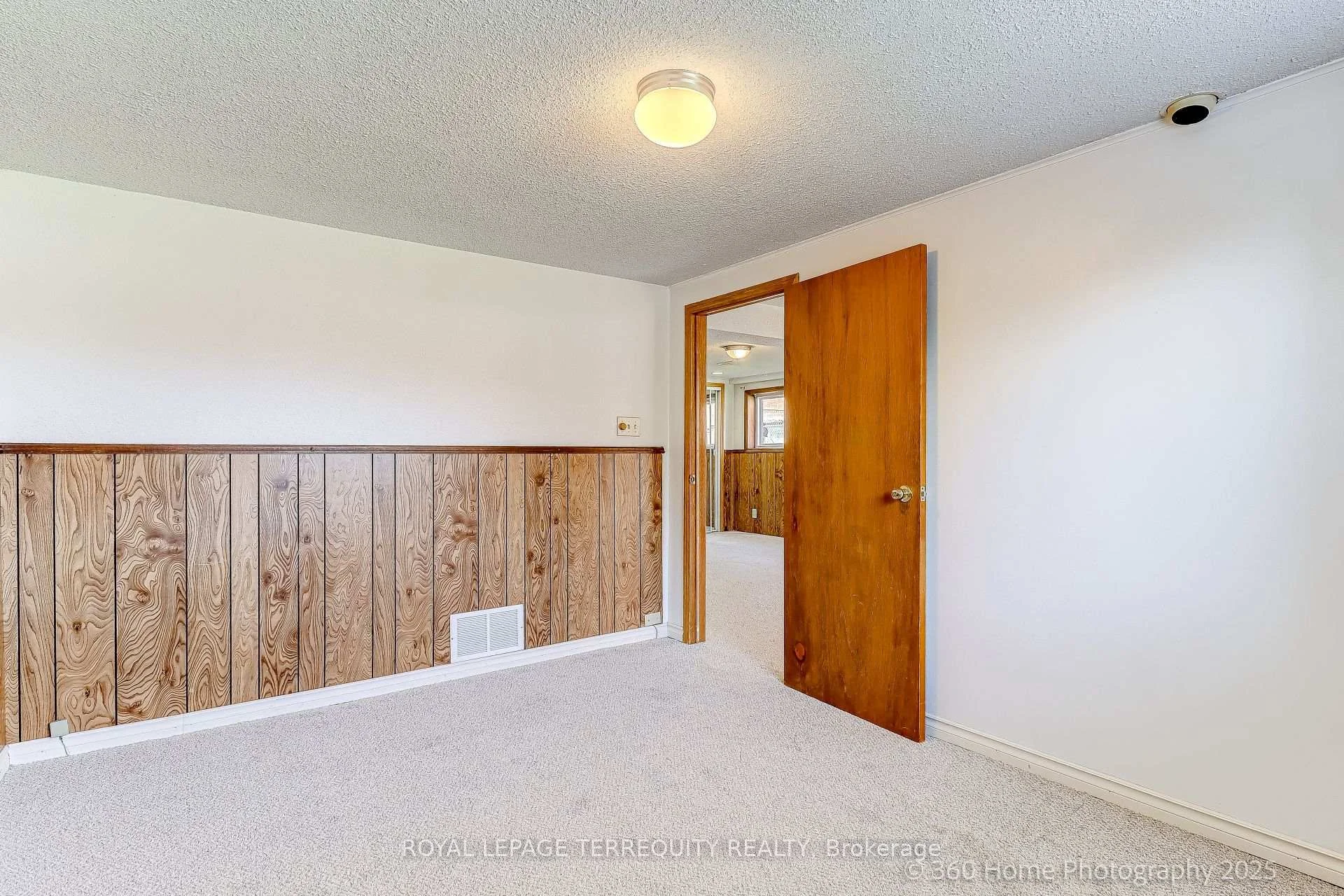 Photo 51 of 88 Central Parkway W, Mississauga, Fairview — HOMEH