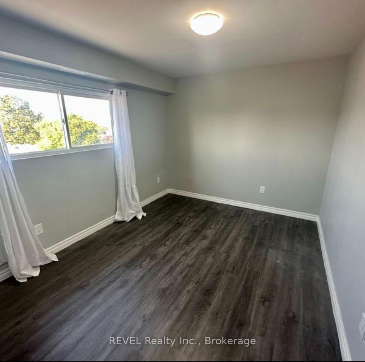 Photo 11 of Unit UNIT A, 514 Welland Avenue, St. Catharines, Cushman/Industrial — HOMEH