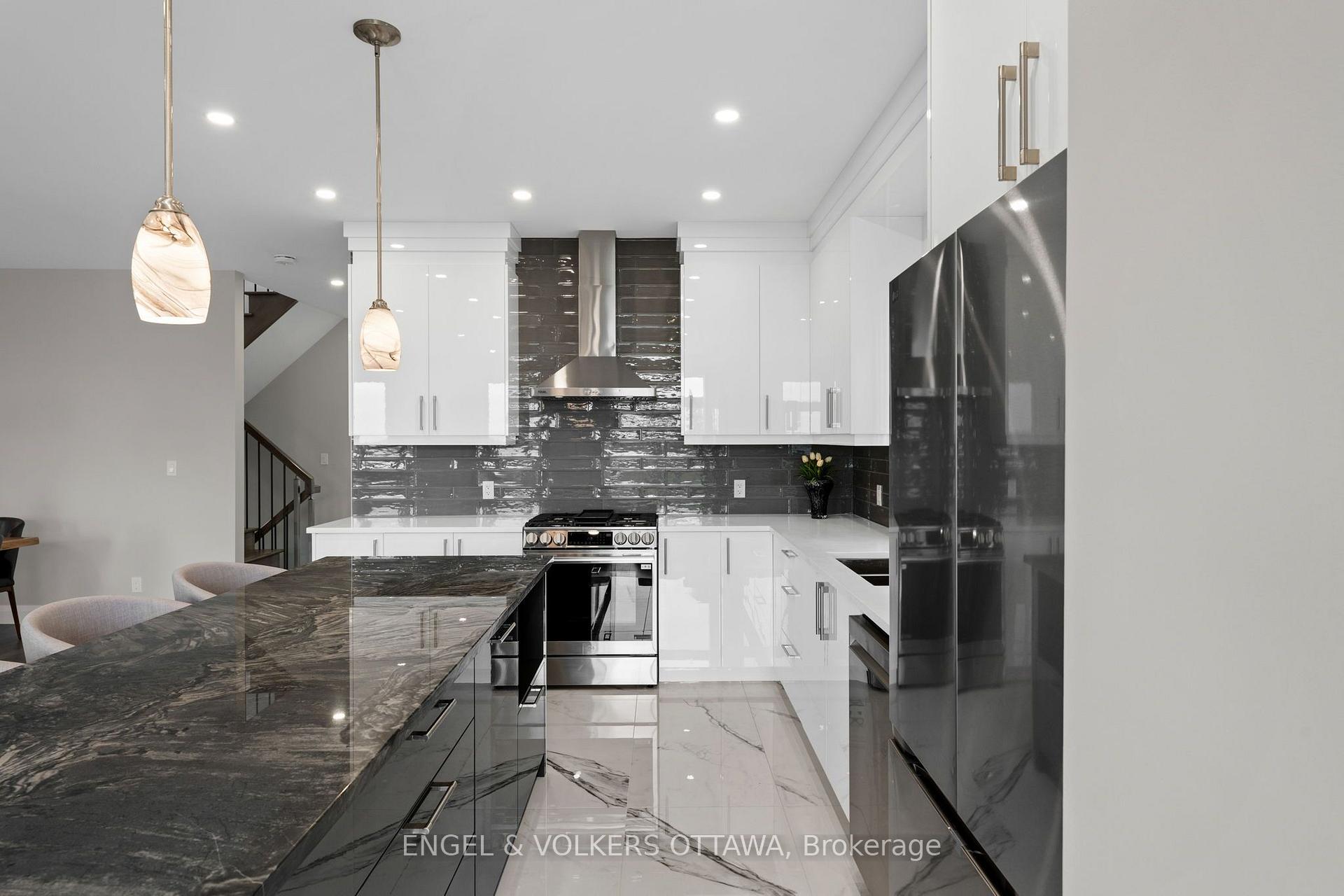 Photo 10 of 6933 Notre Dame Street, Ottawa, Chateauneuf — HOMEH