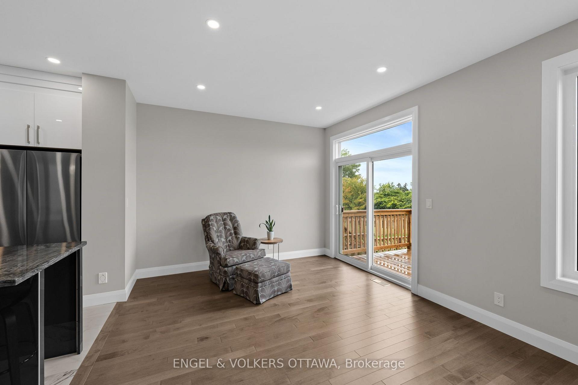 Photo 13 of 6933 Notre Dame Street, Ottawa, Chateauneuf — HOMEH