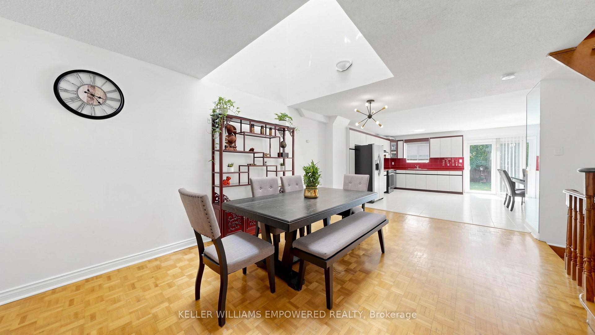 Photo 9 of 156A Dowling Avenue, Toronto, South Parkdale — HOMEH