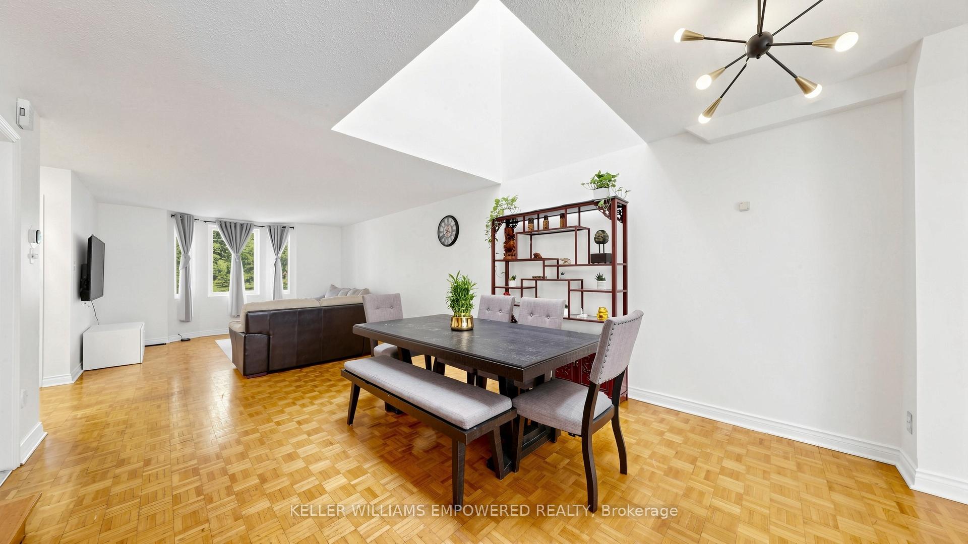 Photo 10 of 156A Dowling Avenue, Toronto, South Parkdale — HOMEH