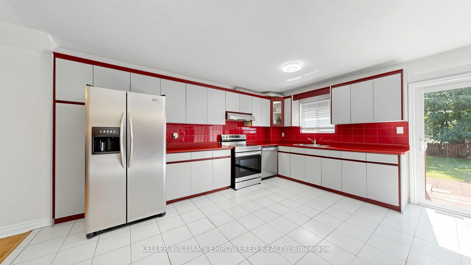 Photo 13 of 156A Dowling Avenue, Toronto, South Parkdale — HOMEH