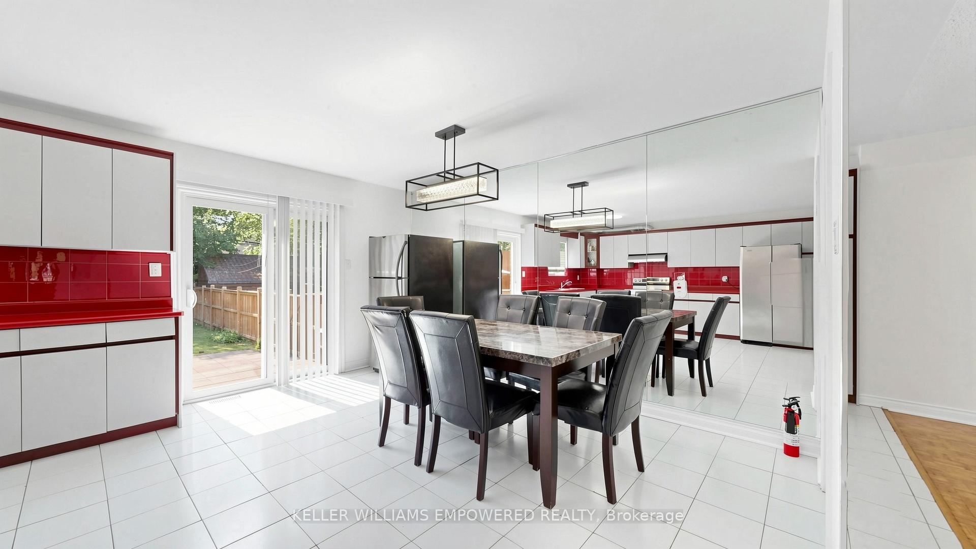 Photo 14 of 156A Dowling Avenue, Toronto, South Parkdale — HOMEH