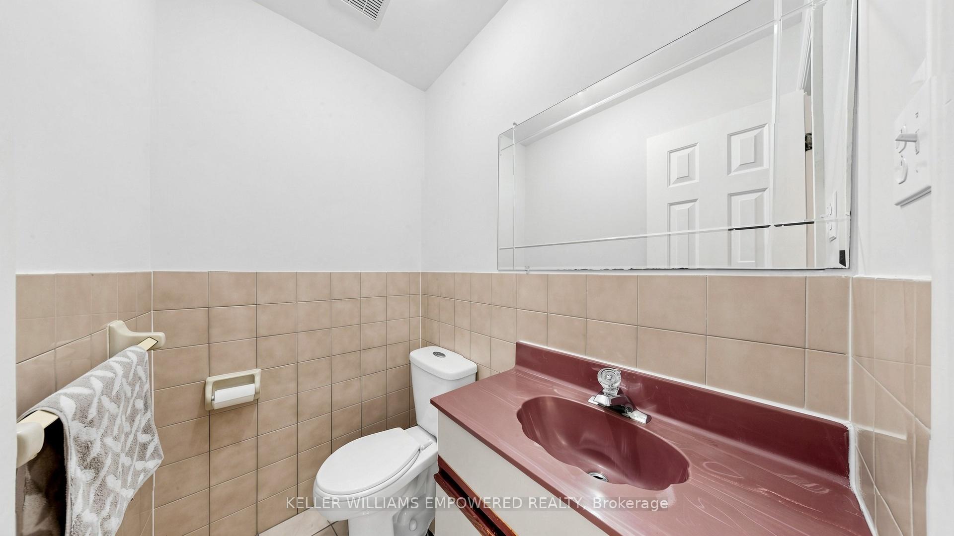 Photo 16 of 156A Dowling Avenue, Toronto, South Parkdale — HOMEH