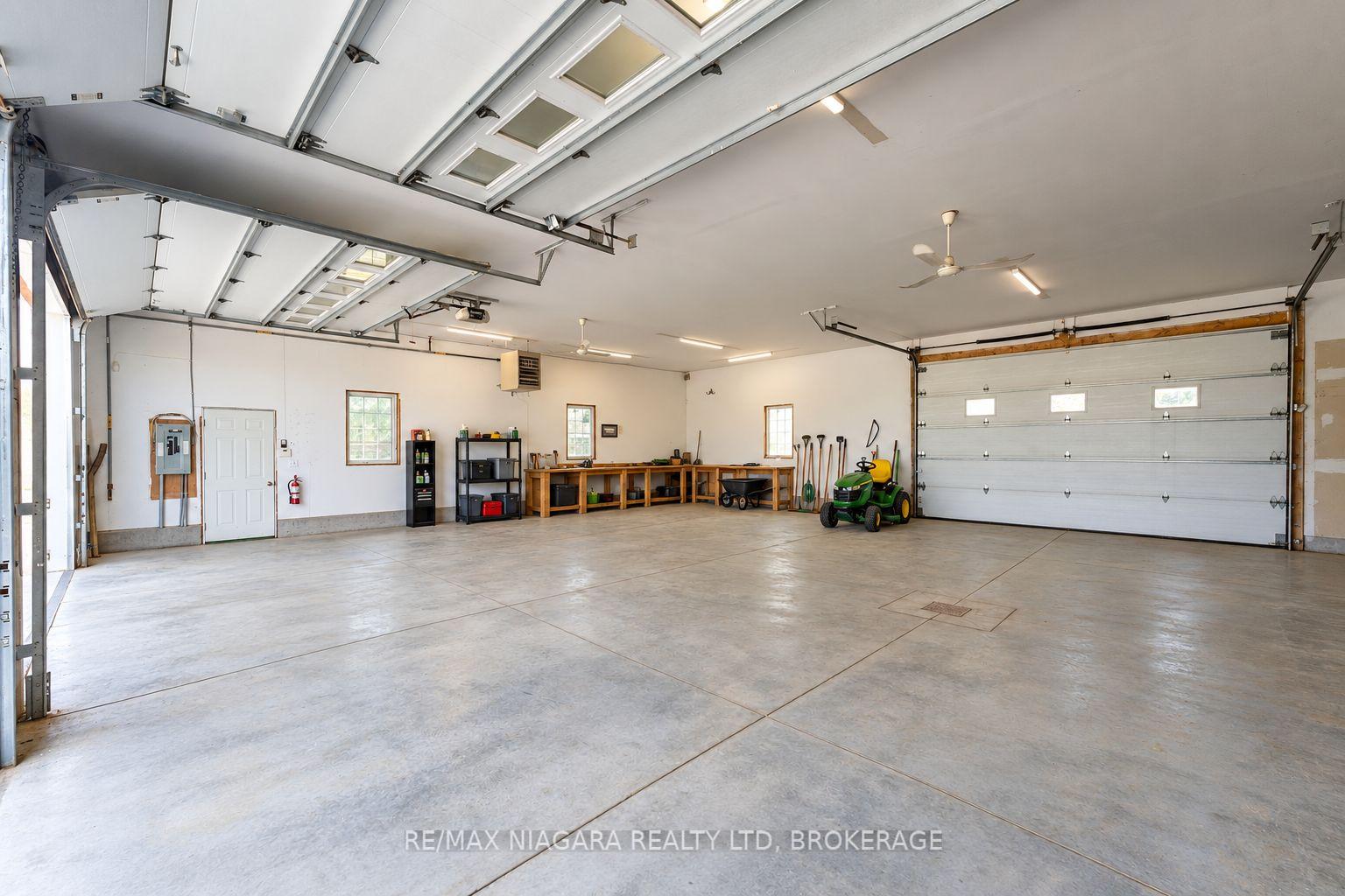 Photo 11 of 551 Darby Road, Welland, Cooks Mills — HOMEH