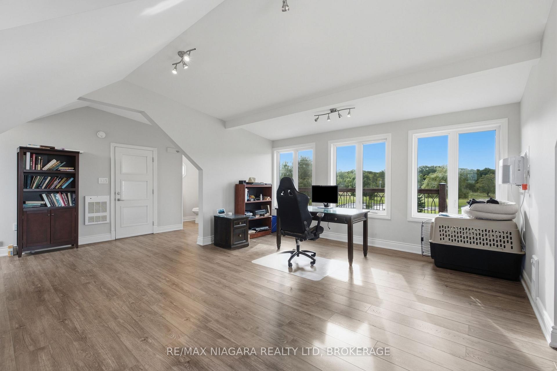 Photo 33 of 551 Darby Road, Welland, Cooks Mills — HOMEH