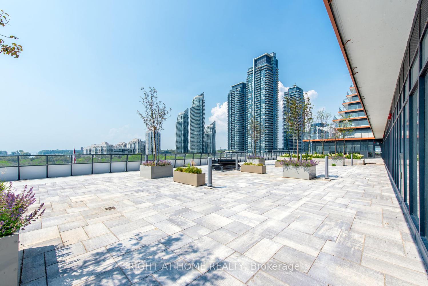 Photo 2 of Unit 3313, 30 Shore Breeze Drive, Etobicoke, Mimico — HOMEH