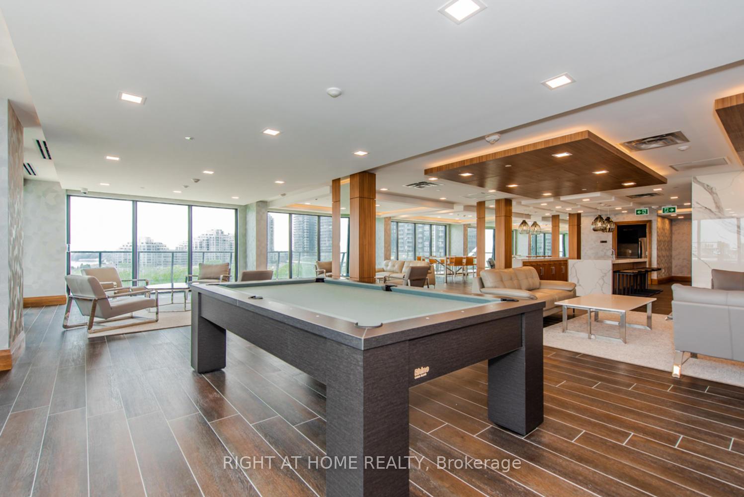 Photo 3 of Unit 3313, 30 Shore Breeze Drive, Etobicoke, Mimico — HOMEH