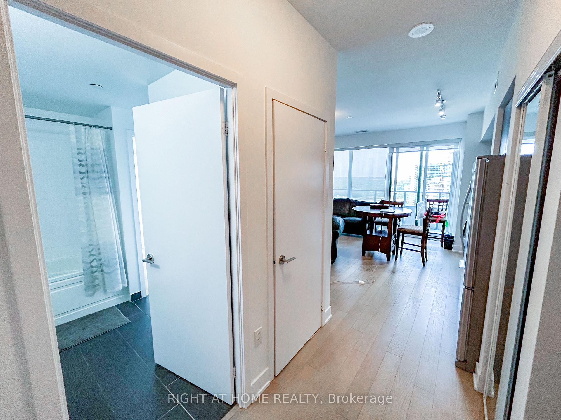 Photo 5 of Unit 3313, 30 Shore Breeze Drive, Etobicoke, Mimico — HOMEH