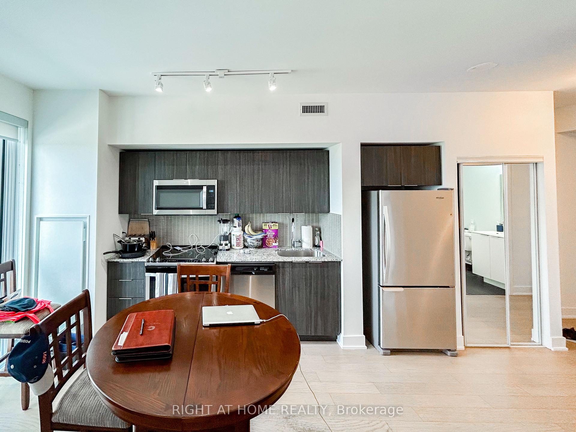 Photo 8 of Unit 3313, 30 Shore Breeze Drive, Etobicoke, Mimico — HOMEH