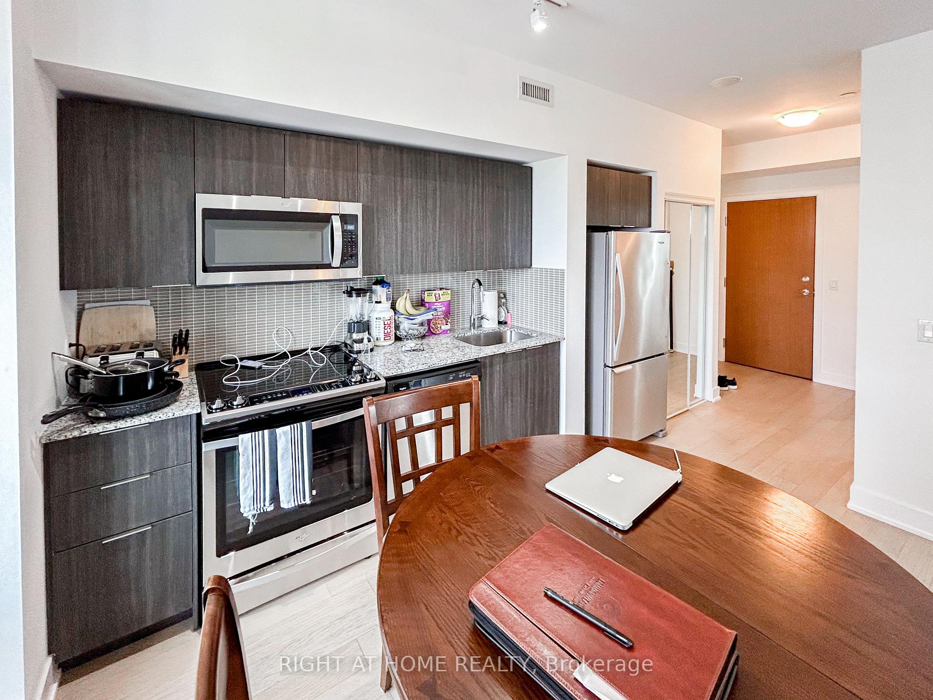 Photo 9 of Unit 3313, 30 Shore Breeze Drive, Etobicoke, Mimico — HOMEH